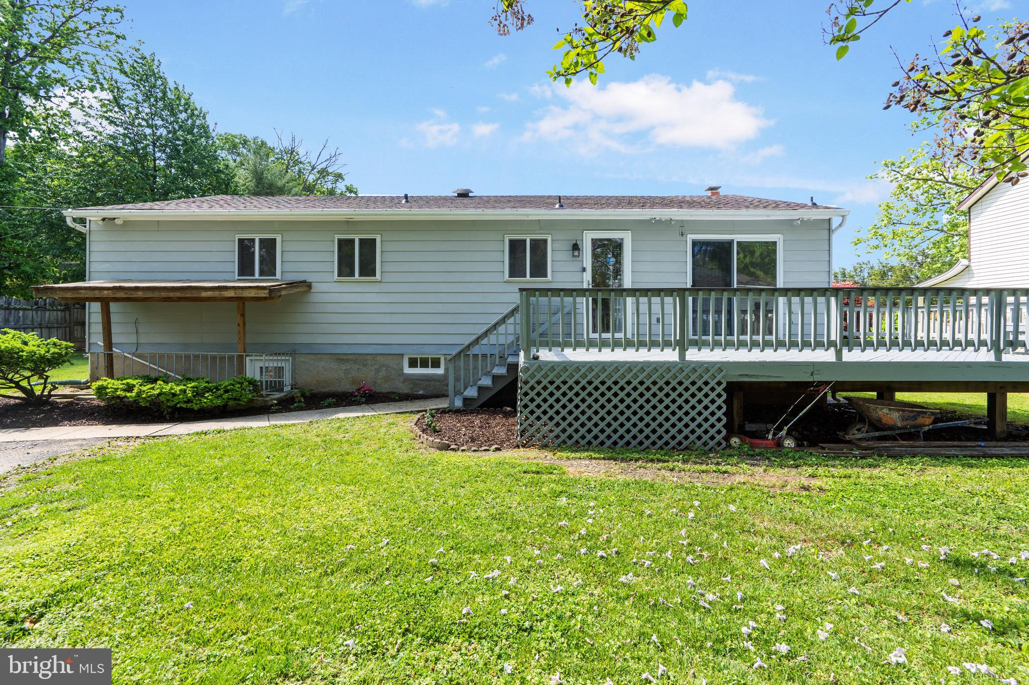 LUTHERVILLE HEIGHTS - Residential Lease