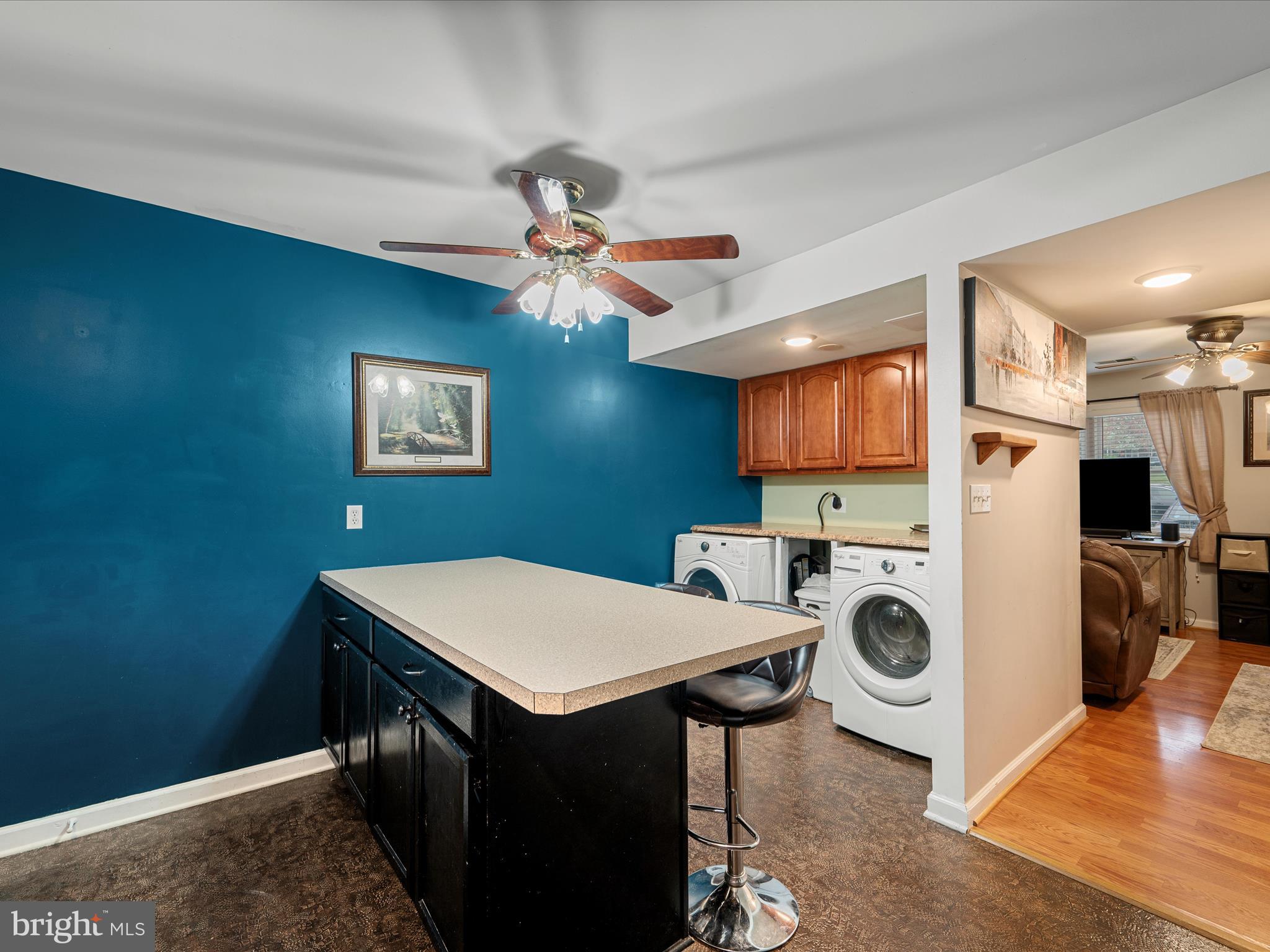 SURRY SQUARE - Residential