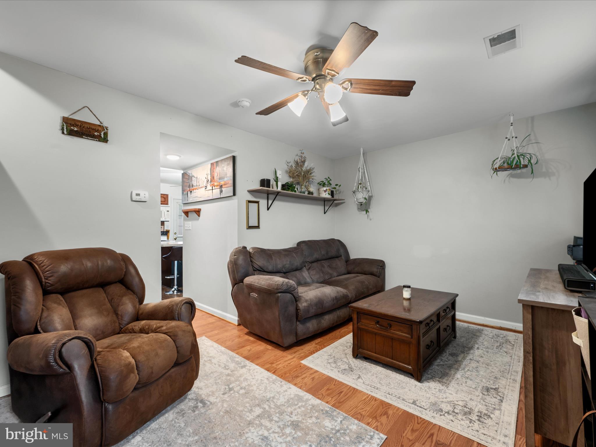 SURRY SQUARE - Residential