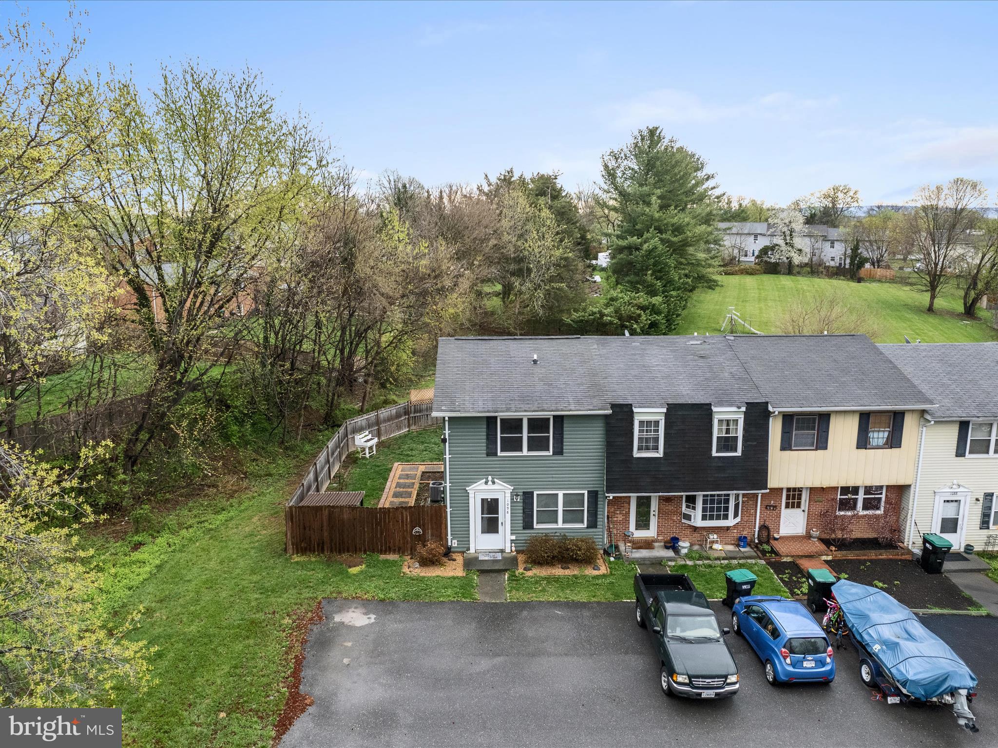 SURRY SQUARE - Residential