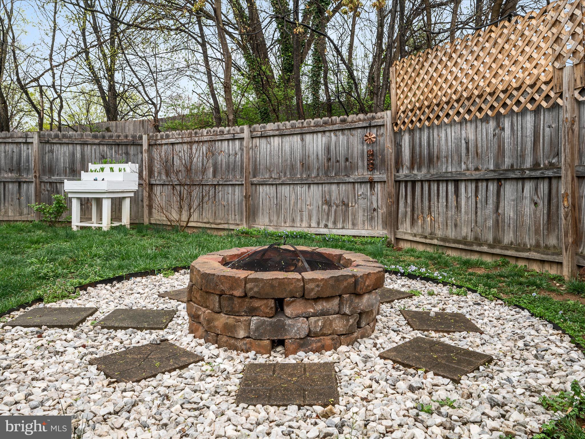 SURRY SQUARE - Residential