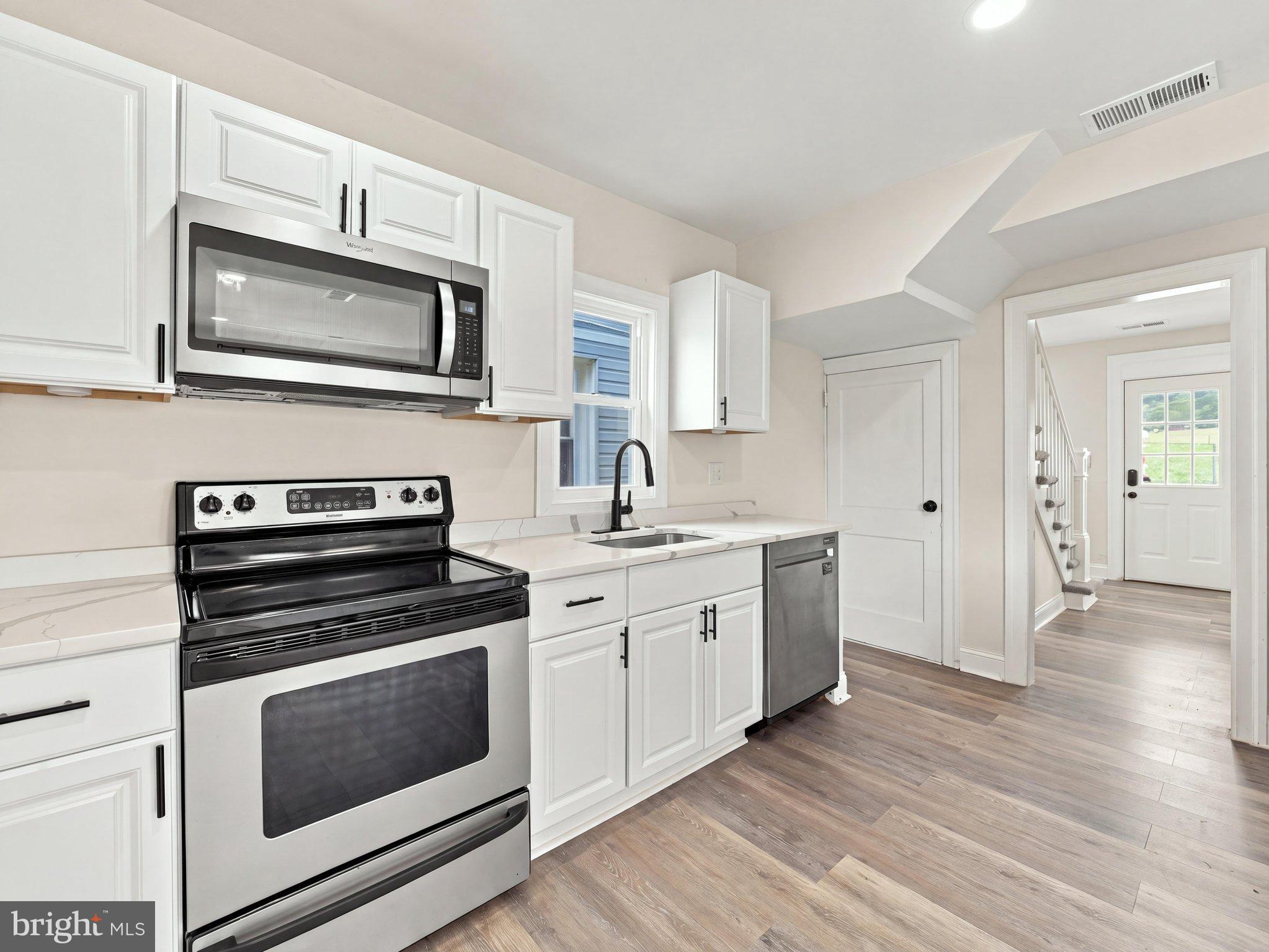 8118 MAPLEVILLE ROAD