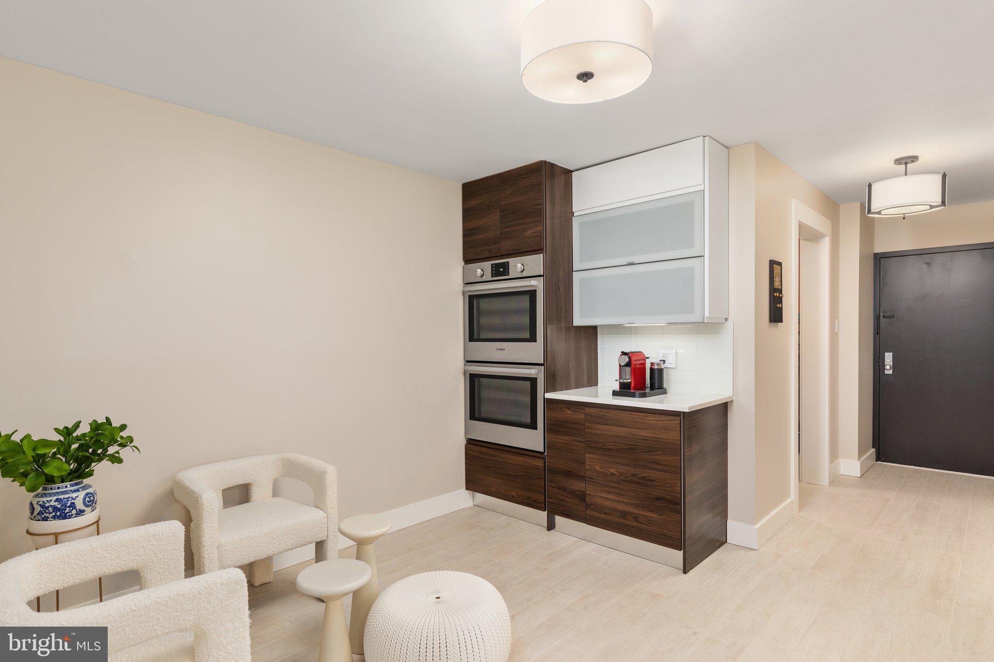 REGENCY AT MCLEAN - Residential