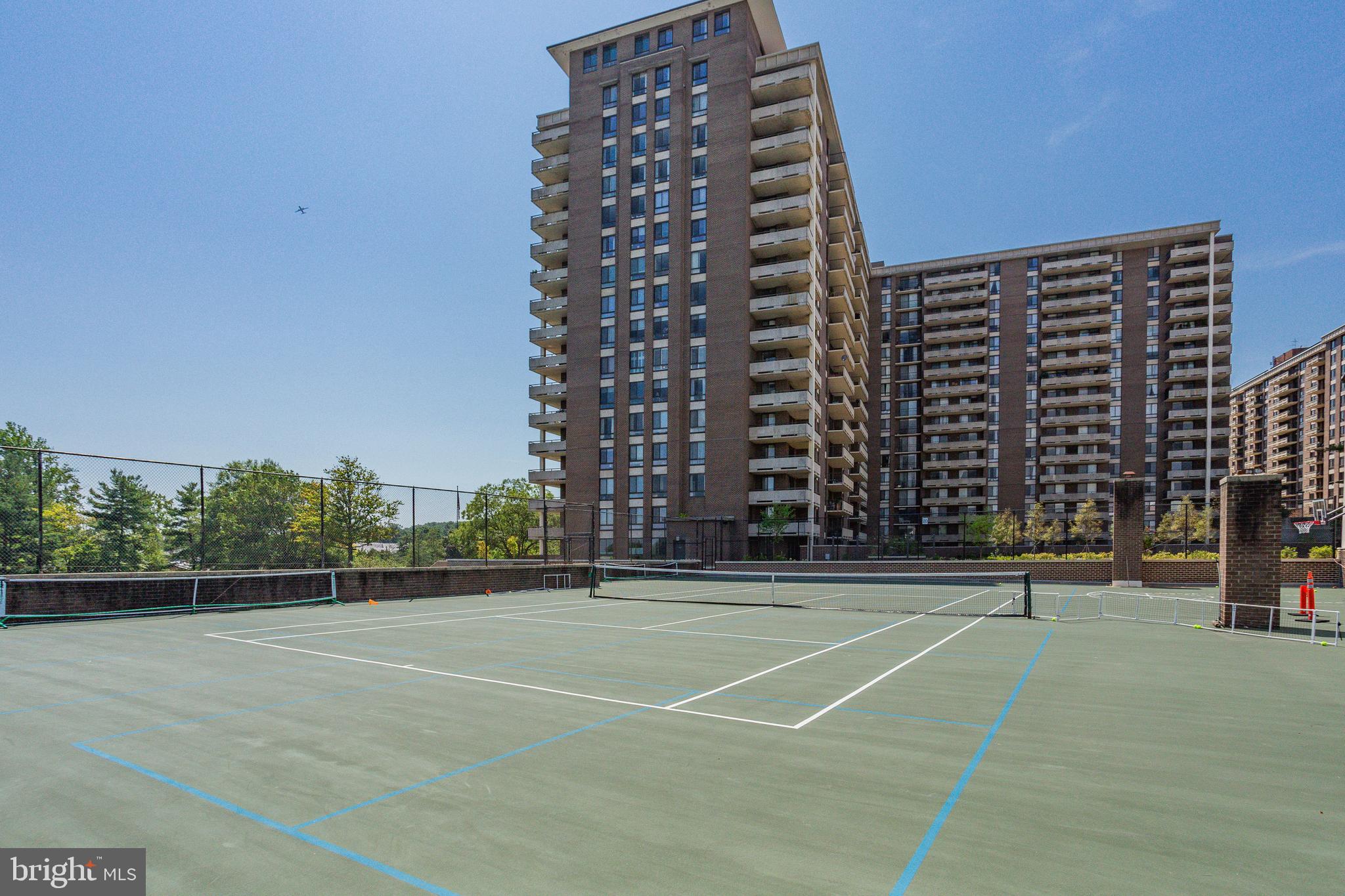 REGENCY AT MCLEAN - Residential