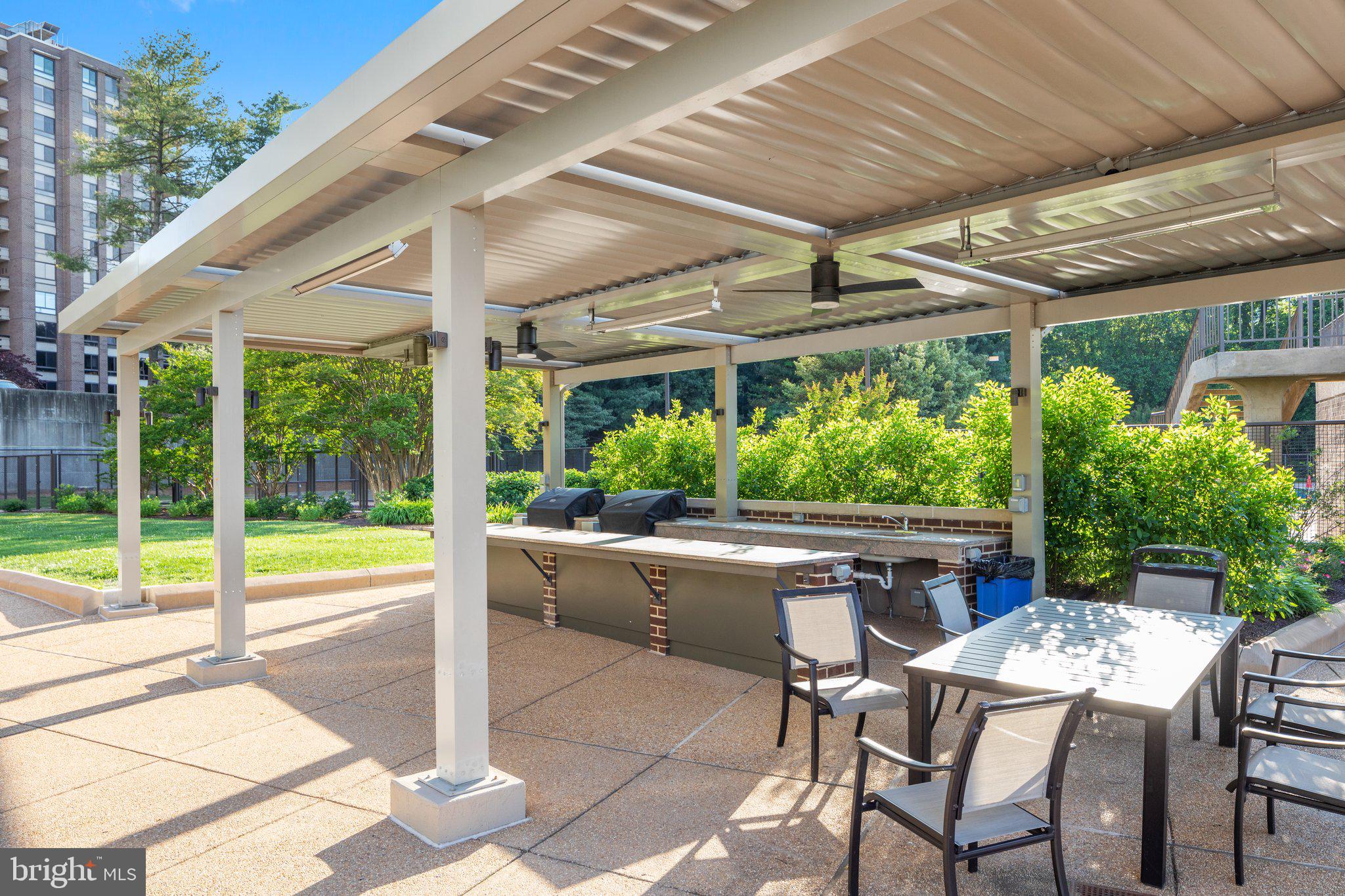 REGENCY AT MCLEAN - Residential