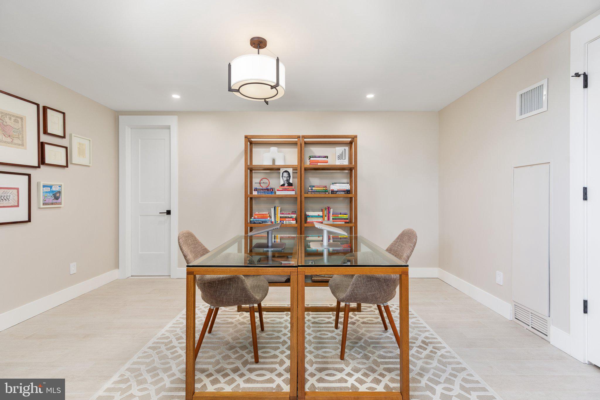 REGENCY AT MCLEAN - Residential