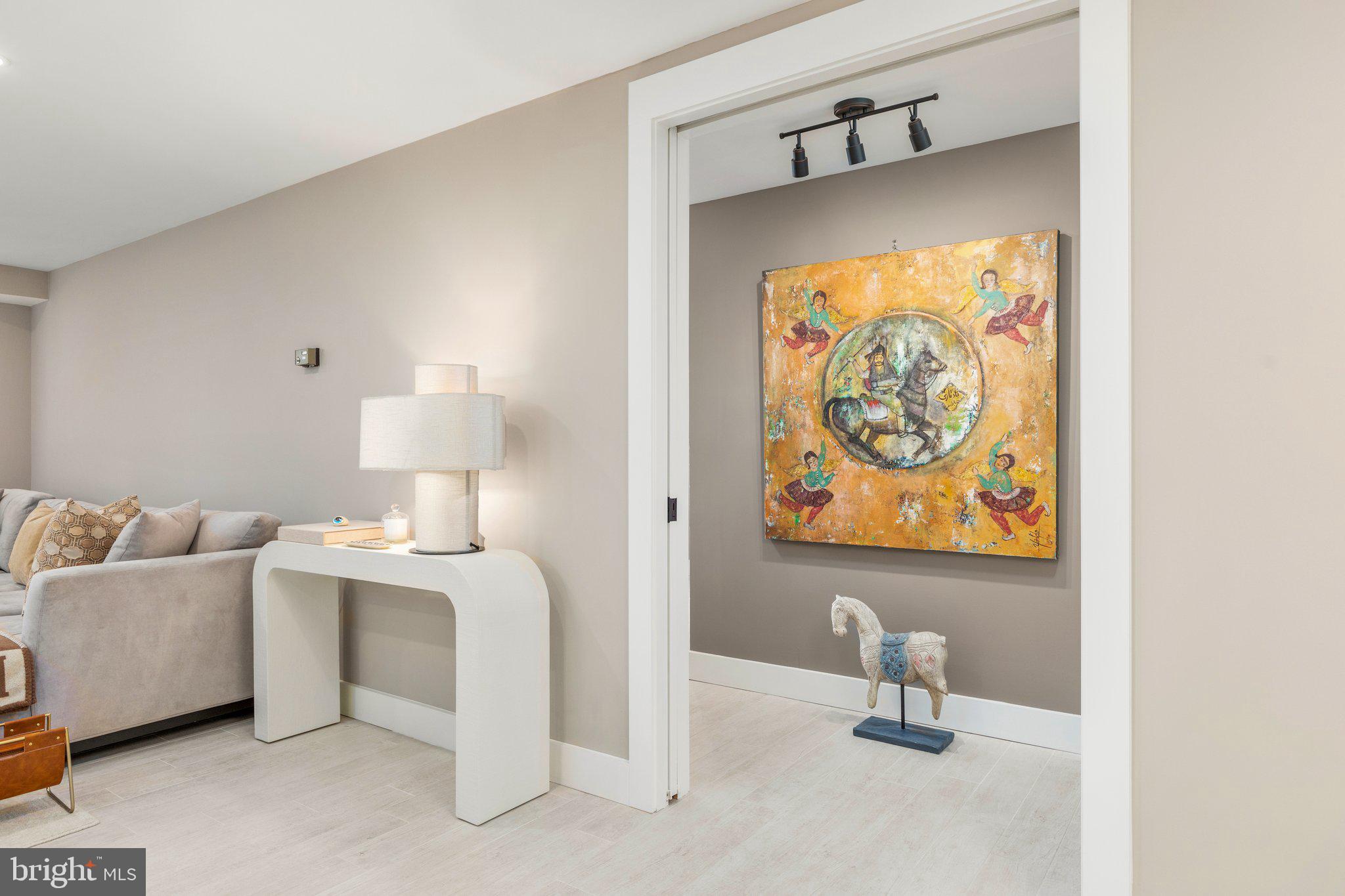 REGENCY AT MCLEAN - Residential