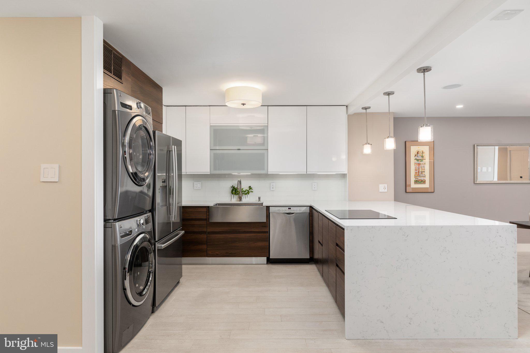 REGENCY AT MCLEAN - Residential