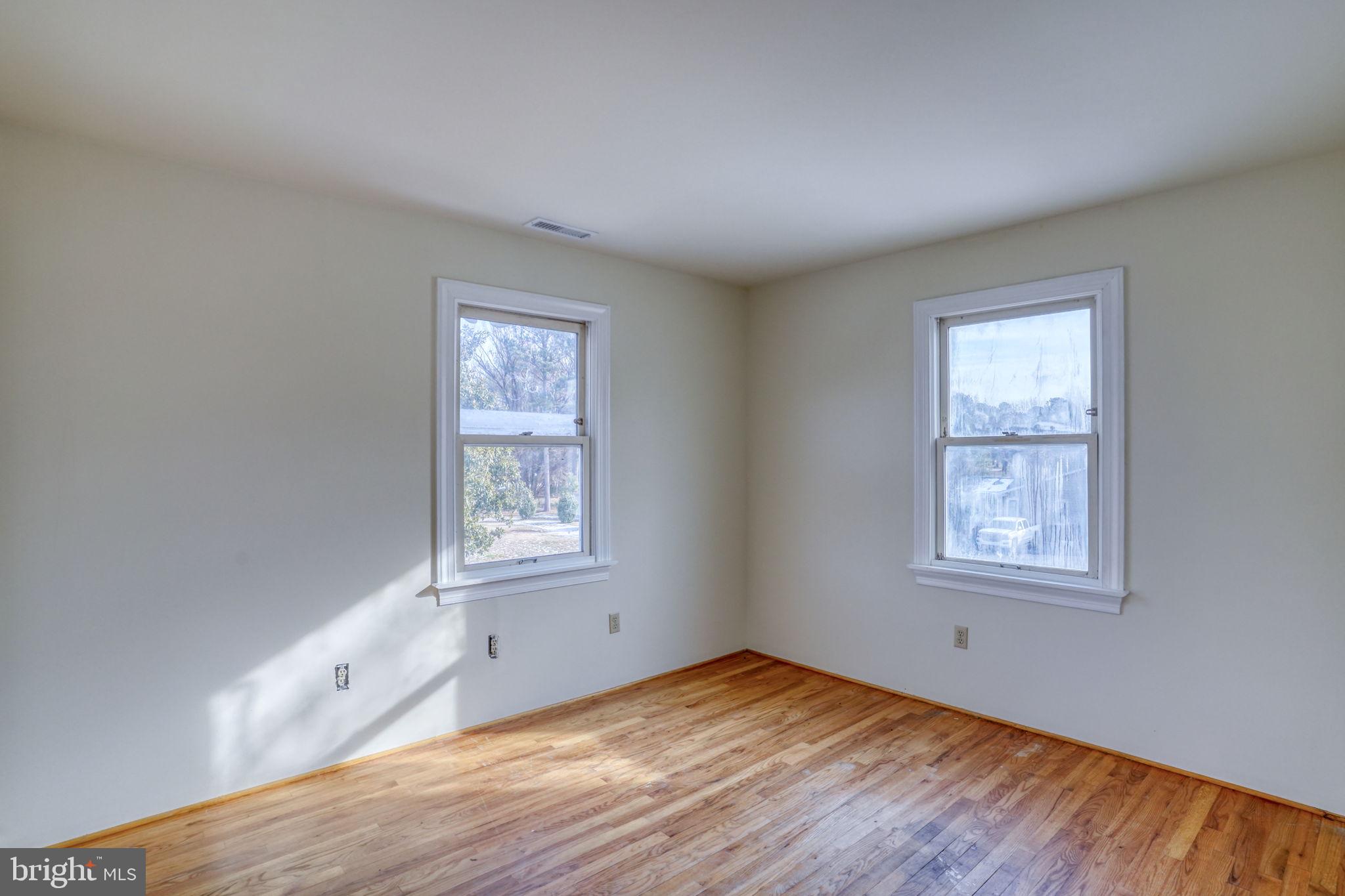 WOODLAND FARMS - Residential