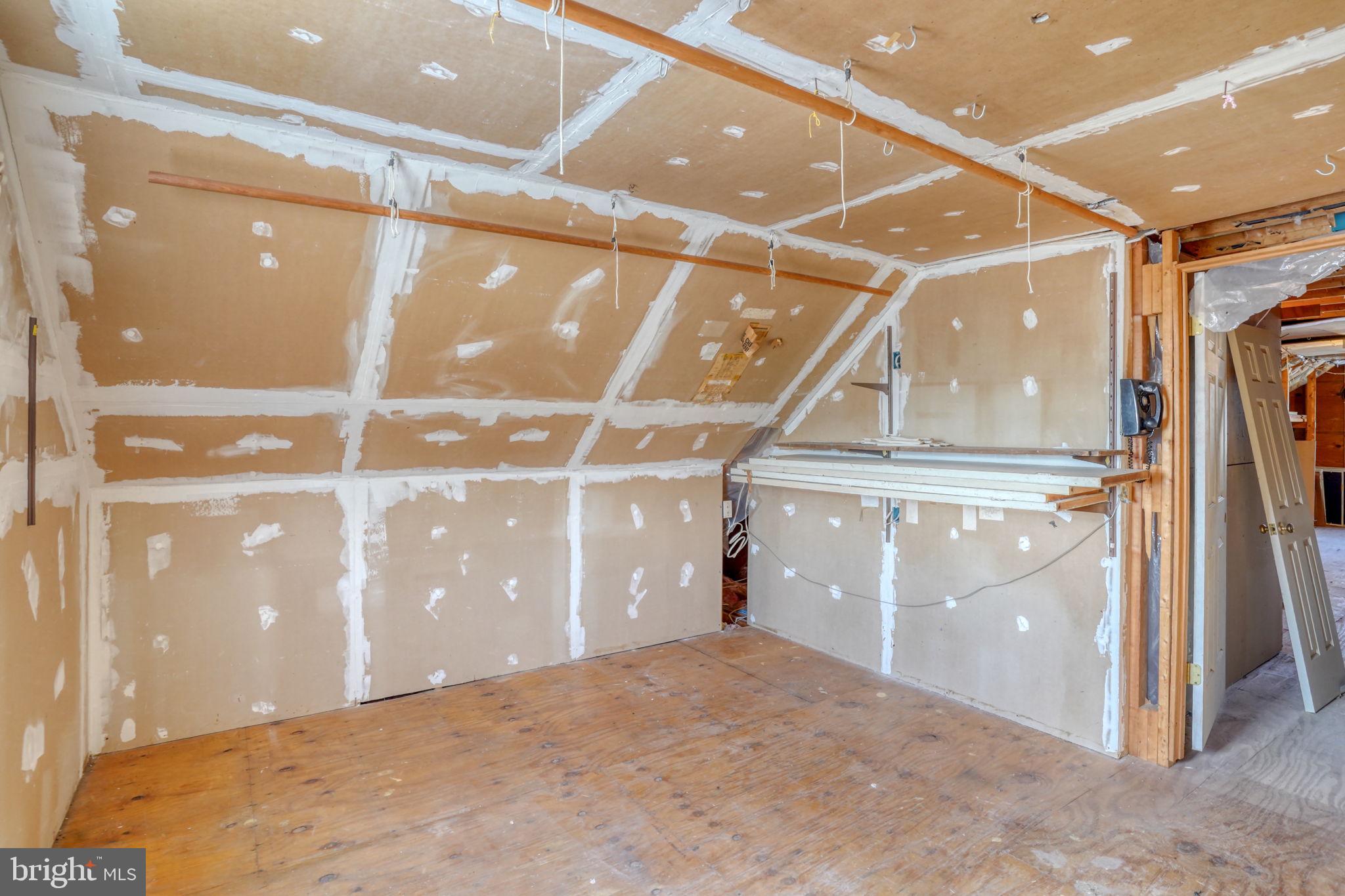 WOODLAND FARMS - Residential