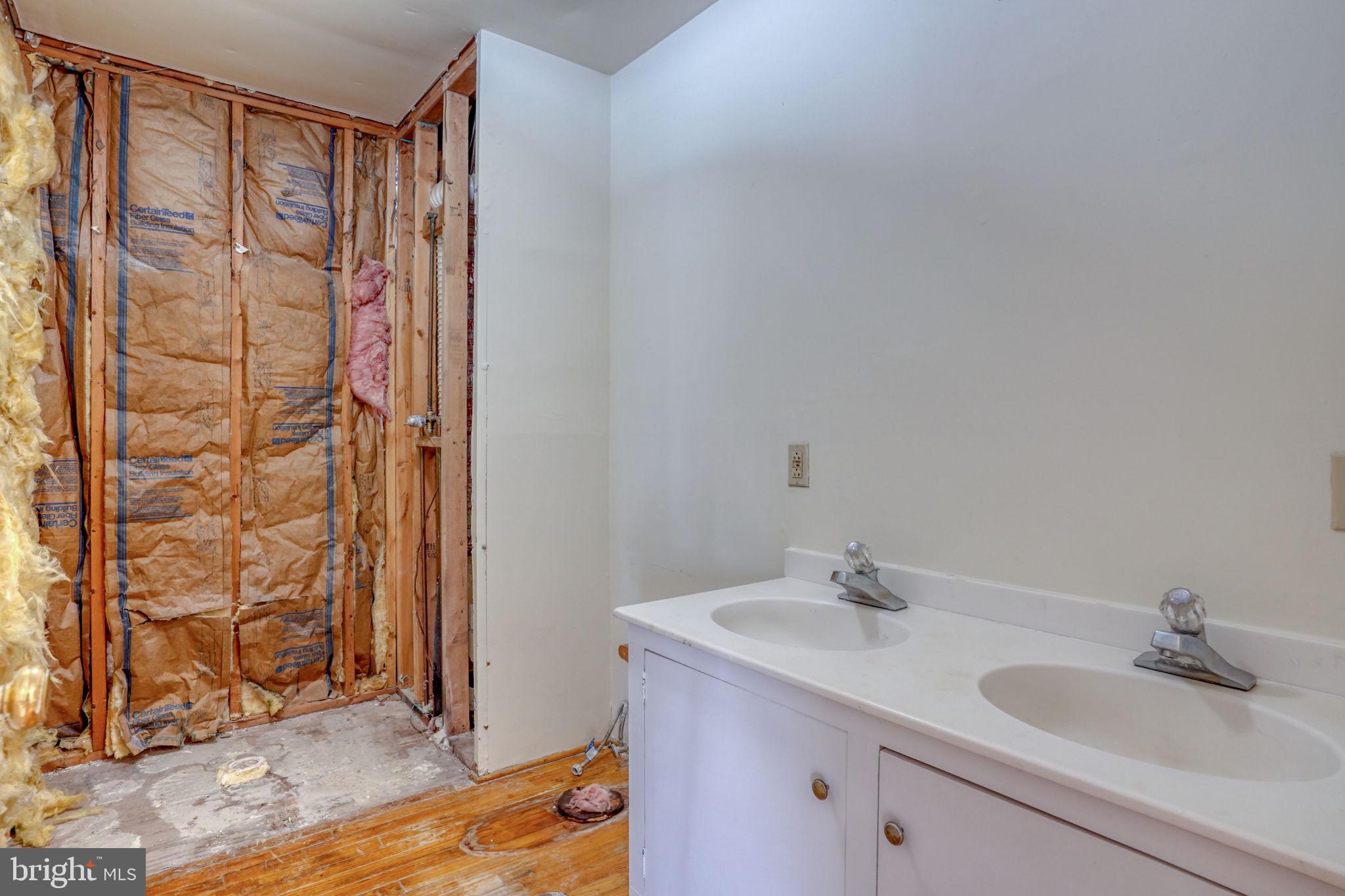 WOODLAND FARMS - Residential