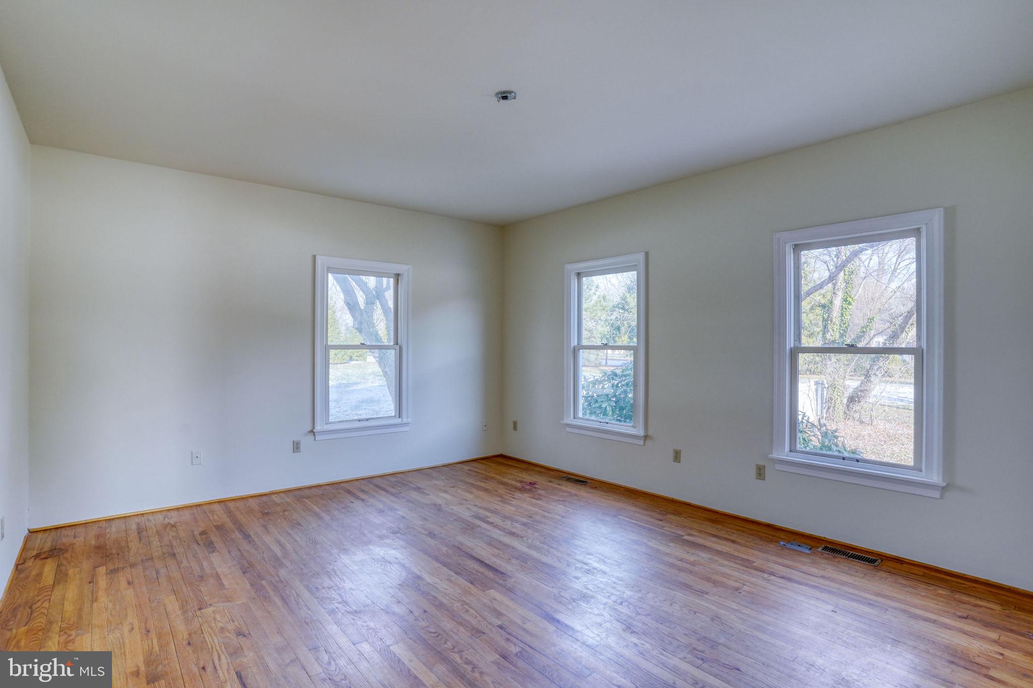 WOODLAND FARMS - Residential