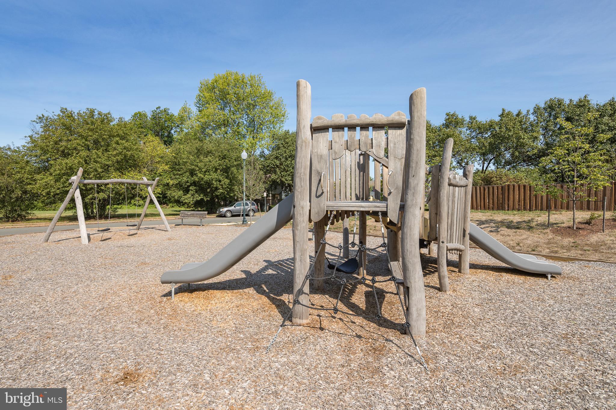 ROBINSON VILLAGE - Residential