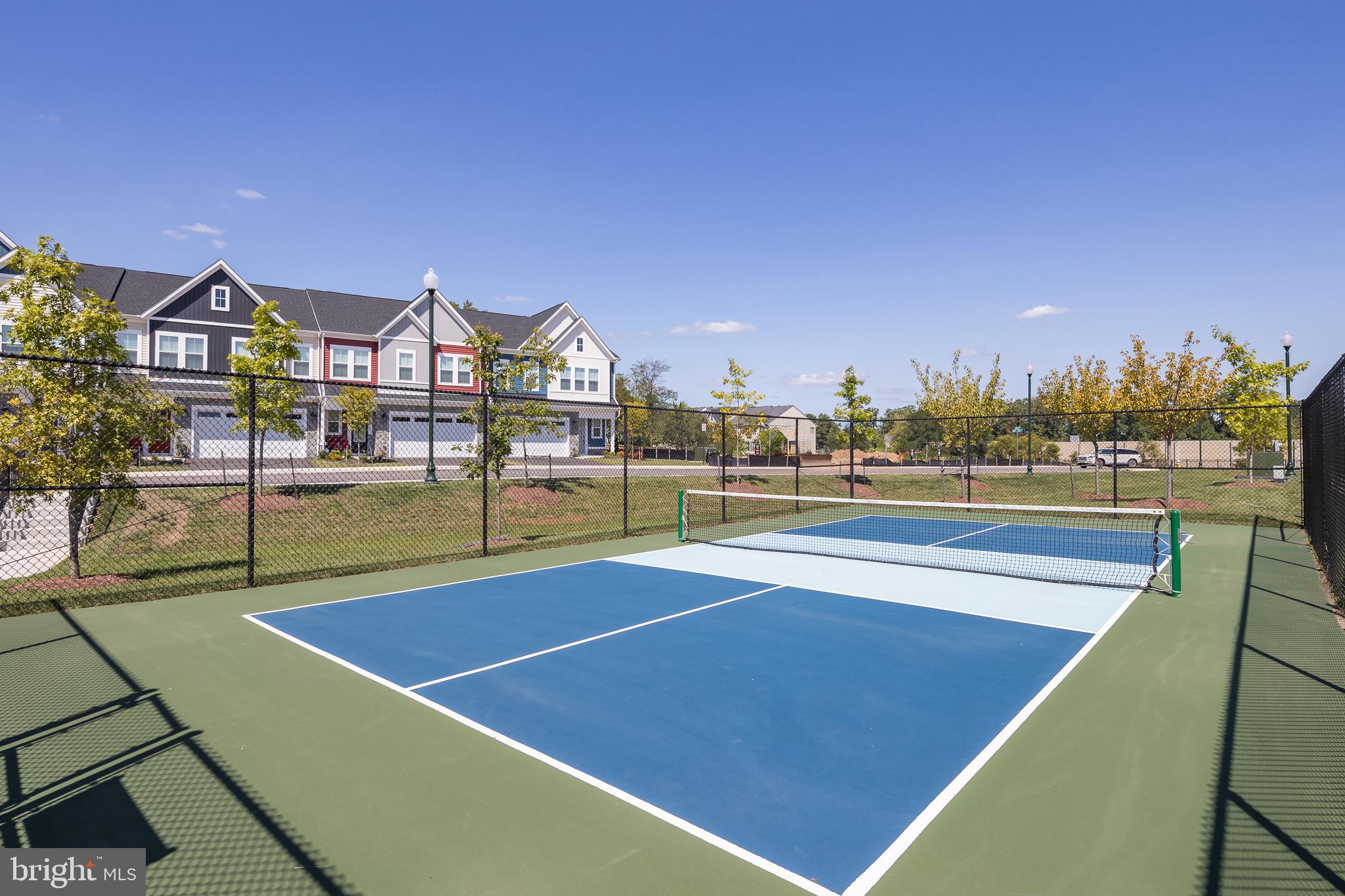 ROBINSON VILLAGE - Residential