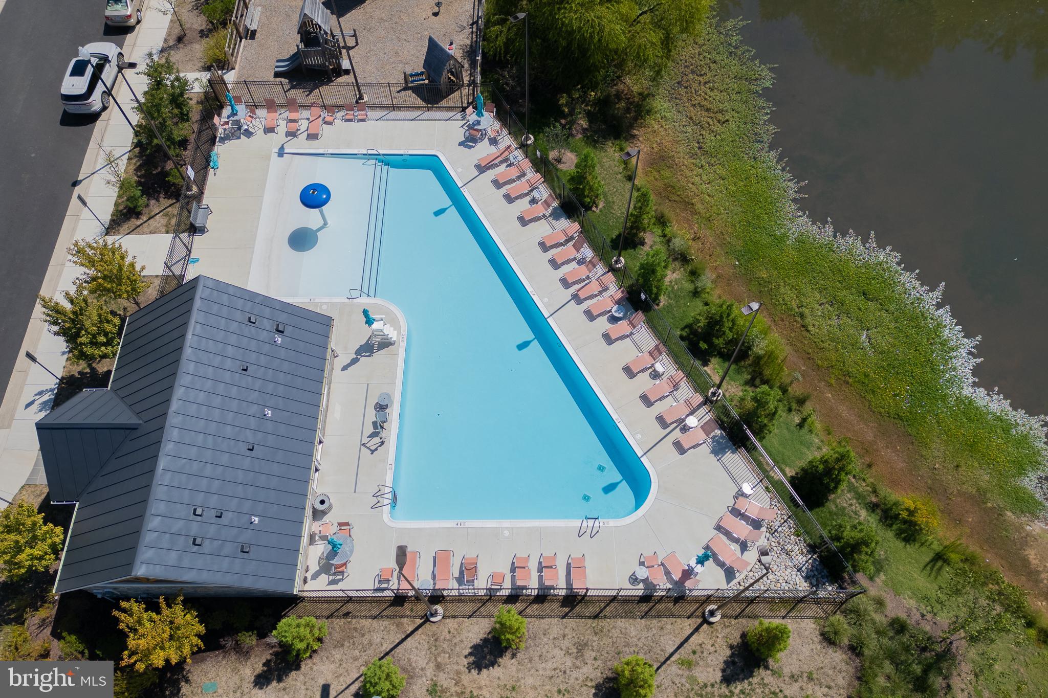 ROBINSON VILLAGE - Residential