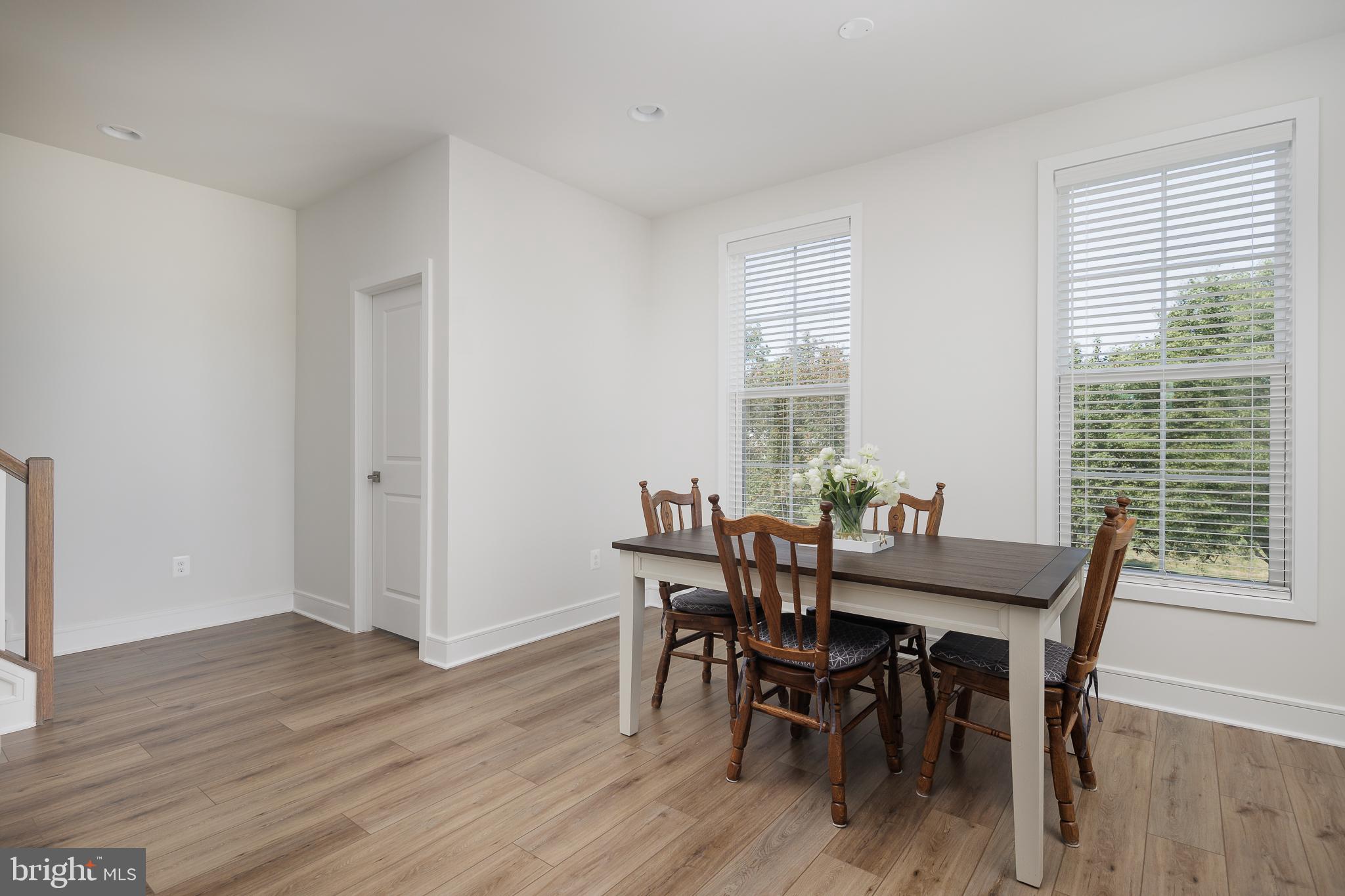 ROBINSON VILLAGE - Residential