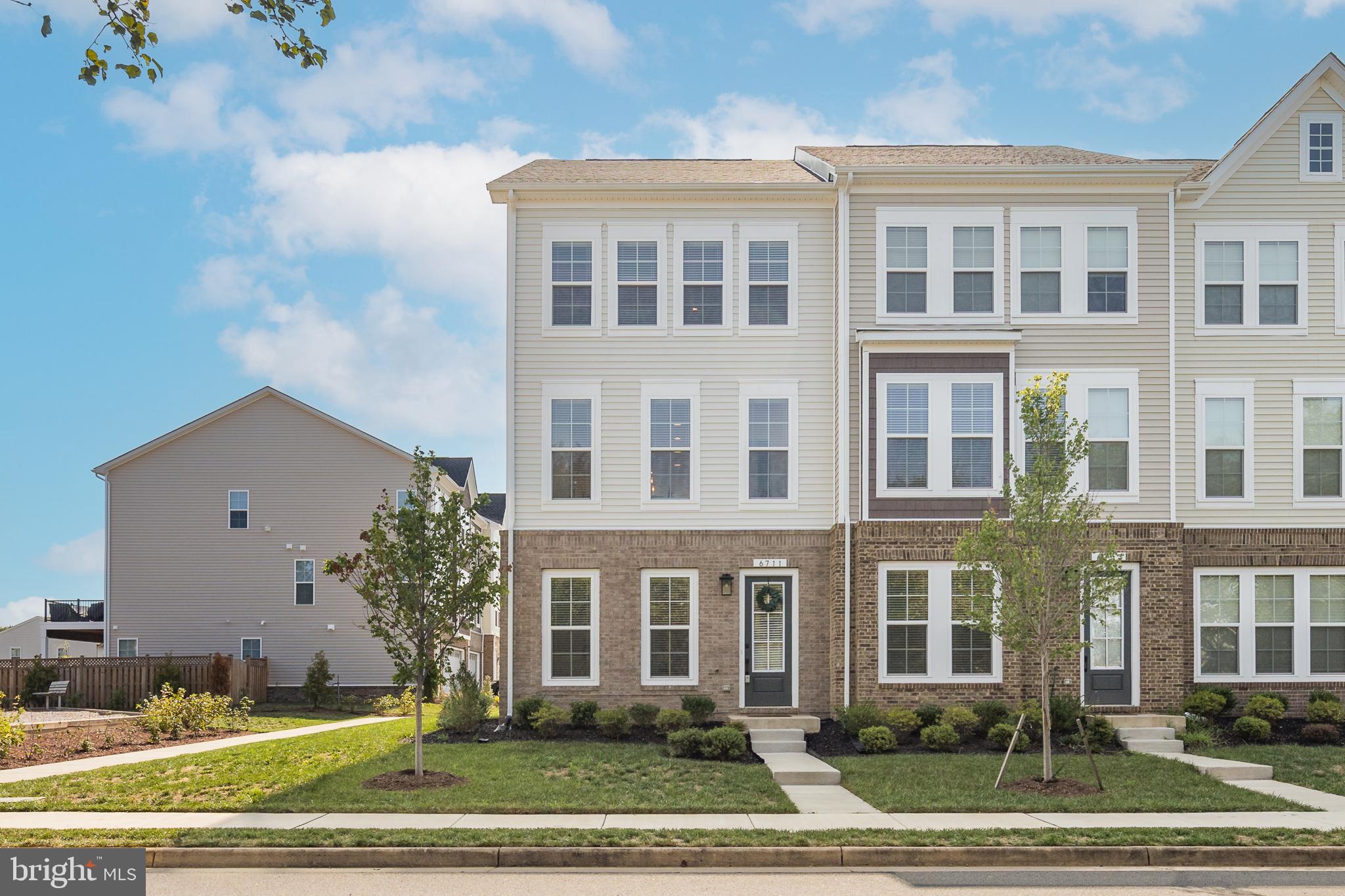 ROBINSON VILLAGE - Residential