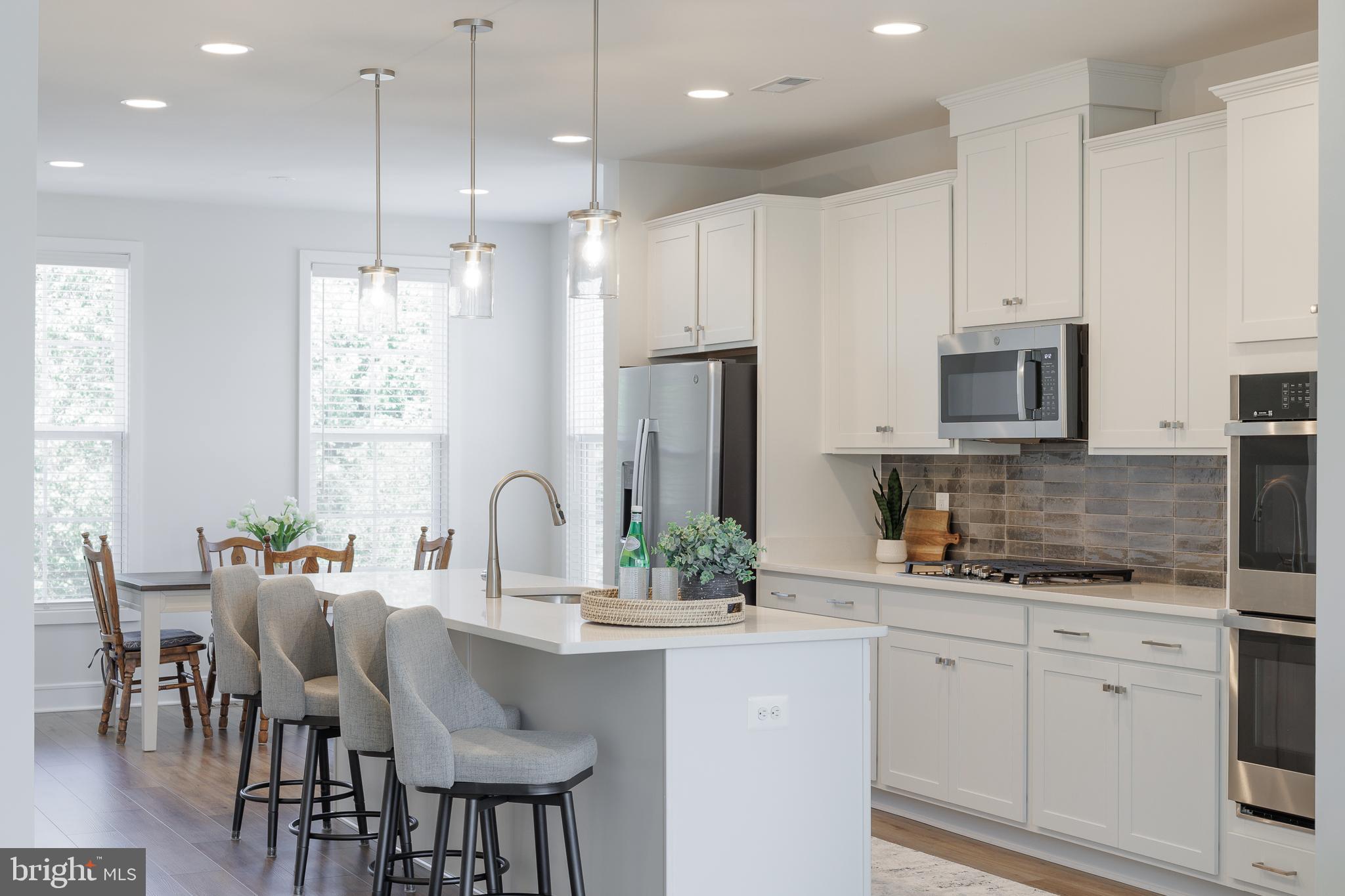 ROBINSON VILLAGE - Residential