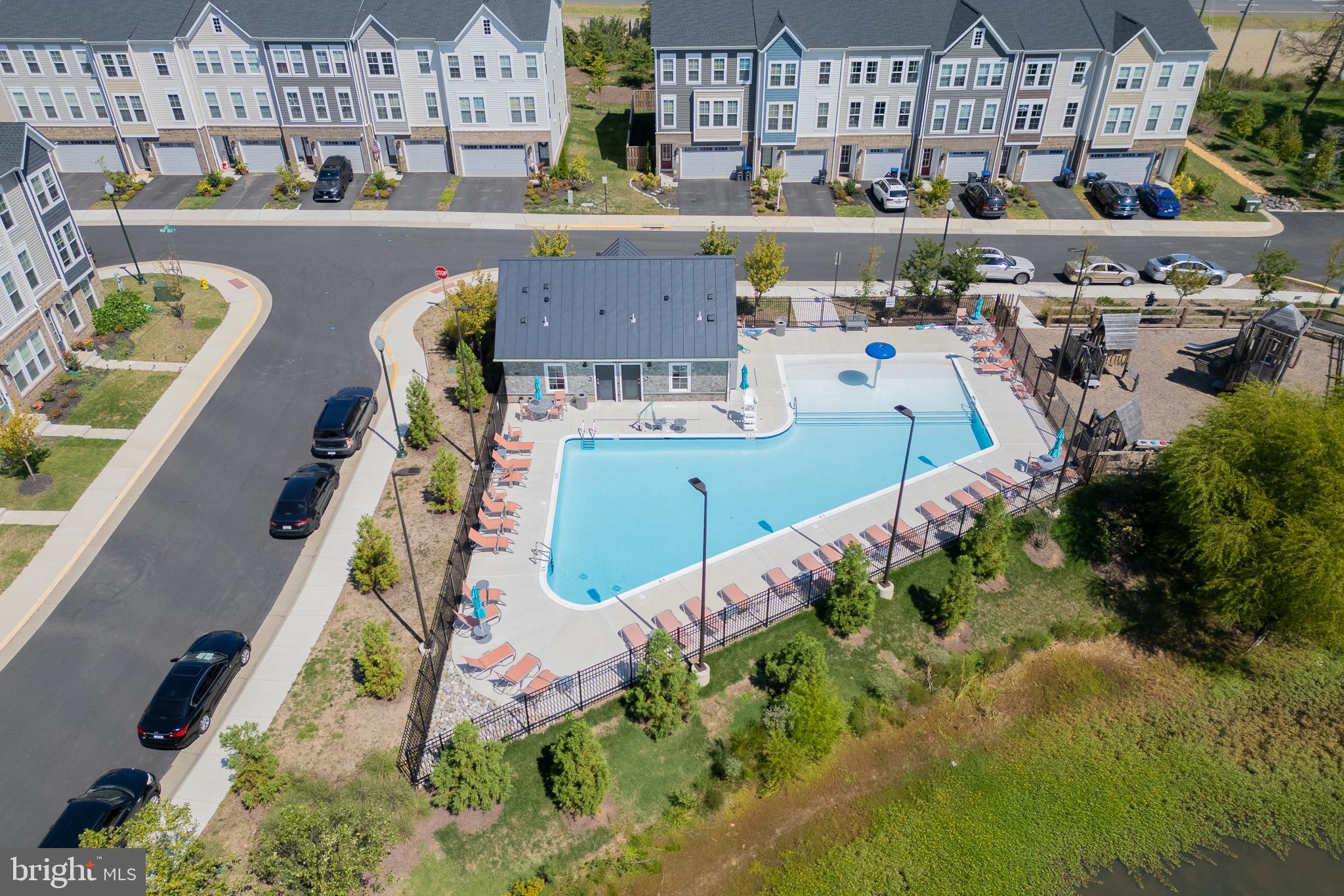 ROBINSON VILLAGE - Residential