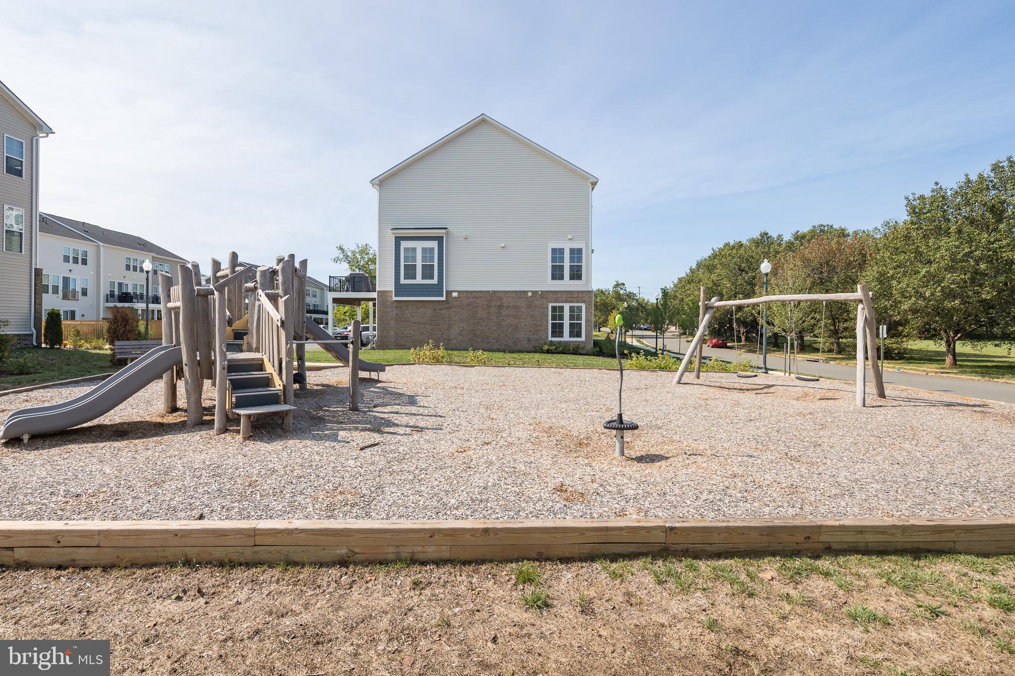 ROBINSON VILLAGE - Residential