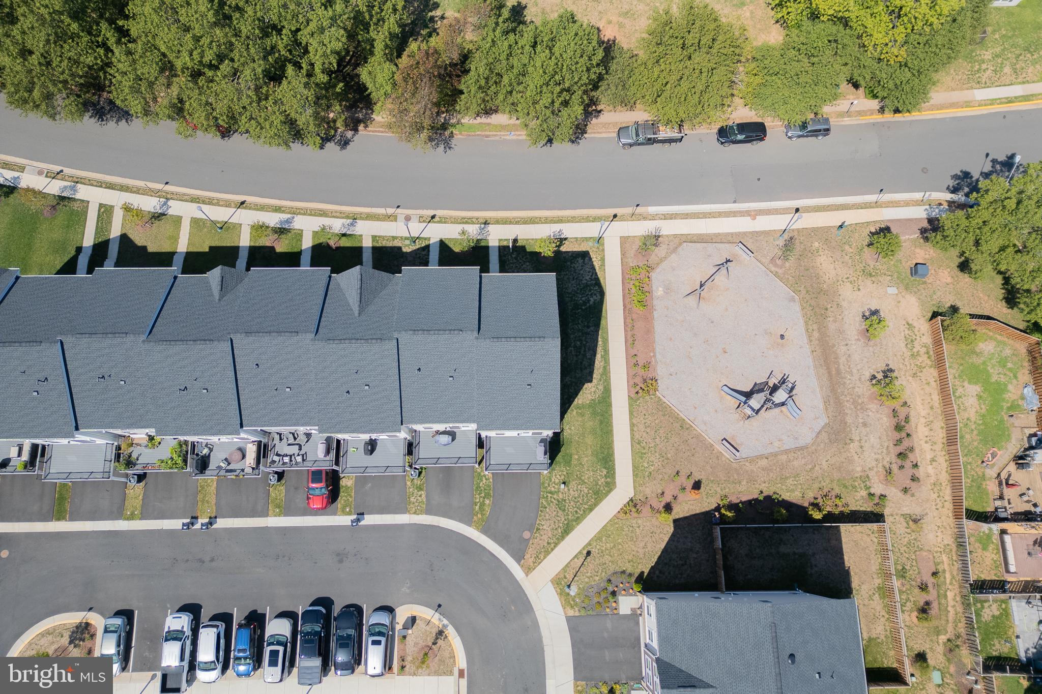 ROBINSON VILLAGE - Residential