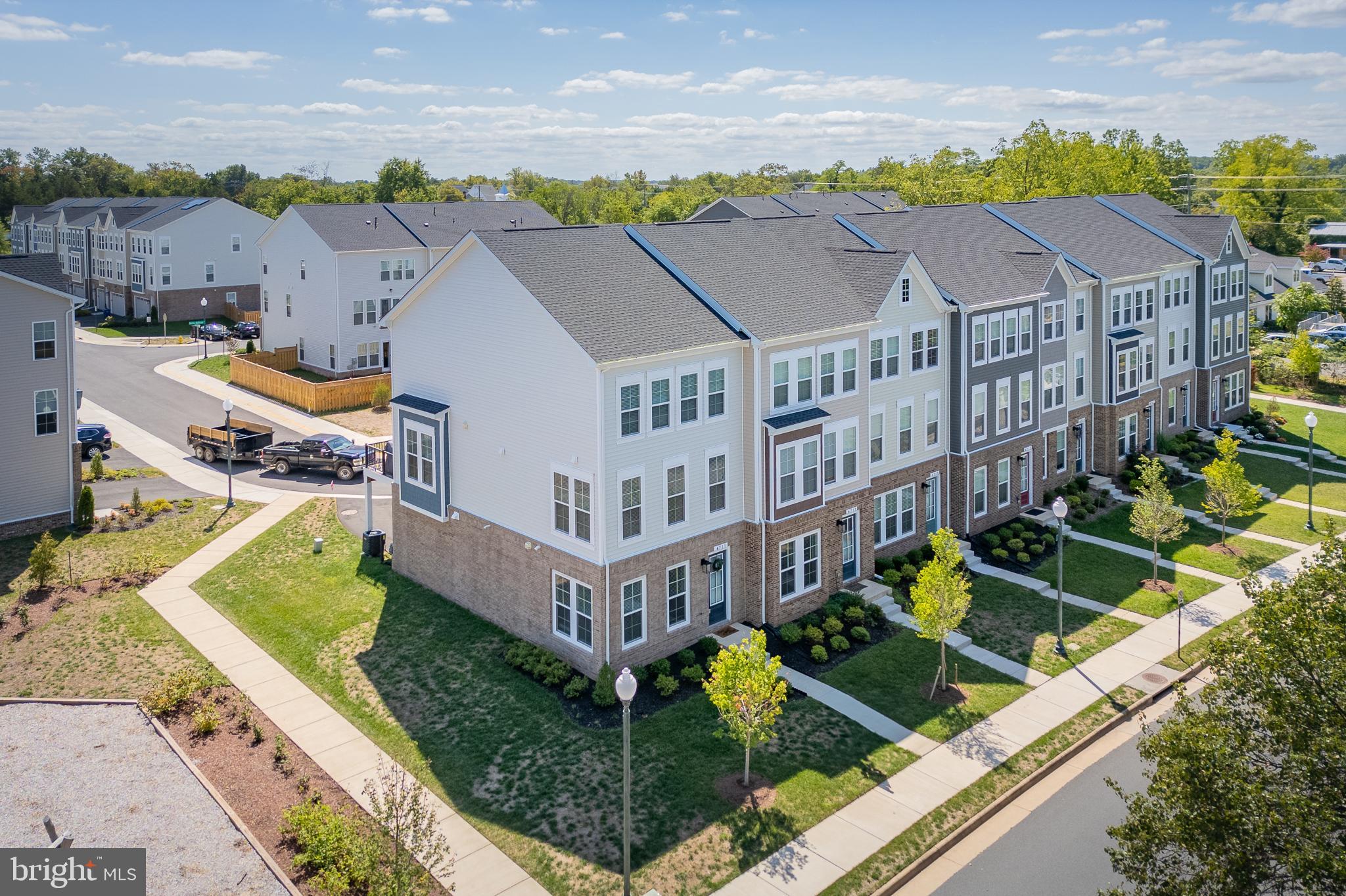 ROBINSON VILLAGE - Residential