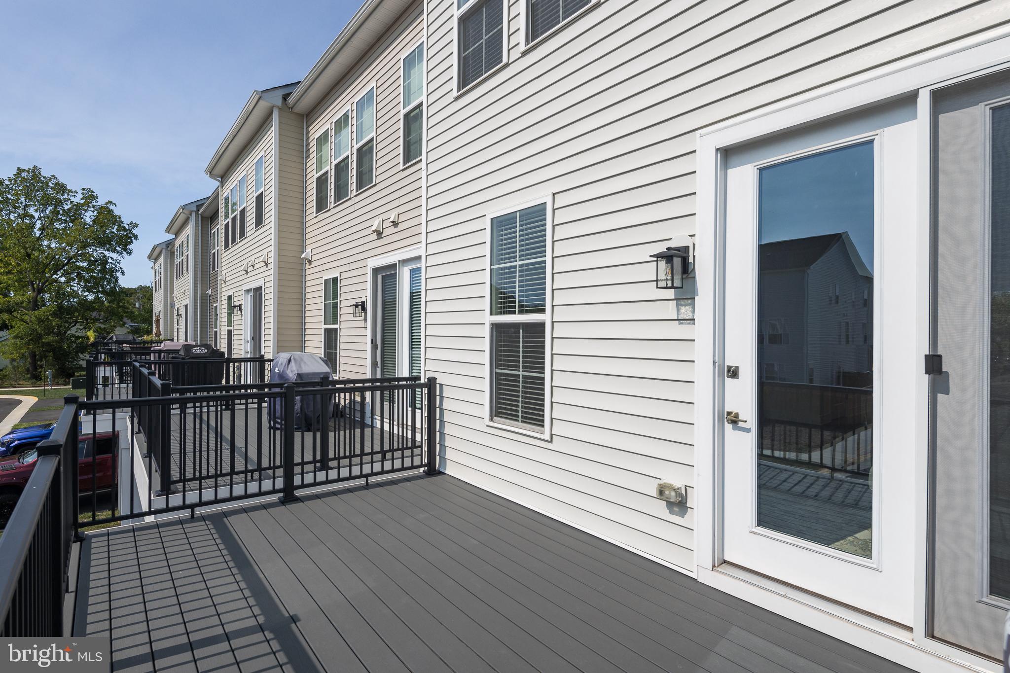 ROBINSON VILLAGE - Residential