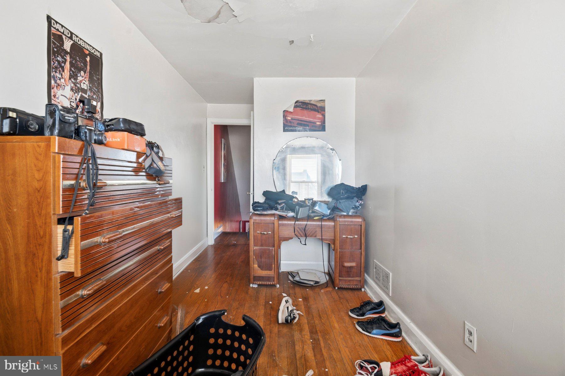 LANGSTON HUGHES - Residential