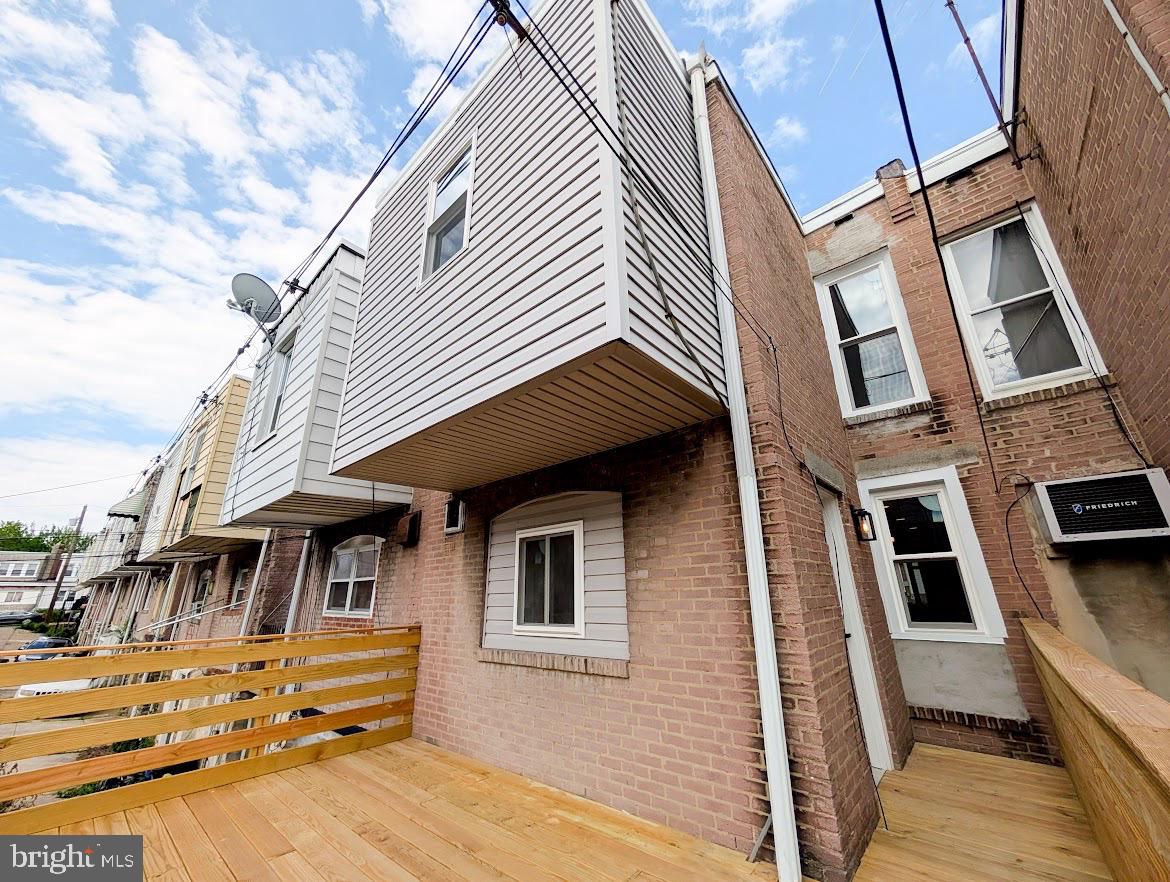 PHILADELPHIA (SOUTHWEST) - Residential