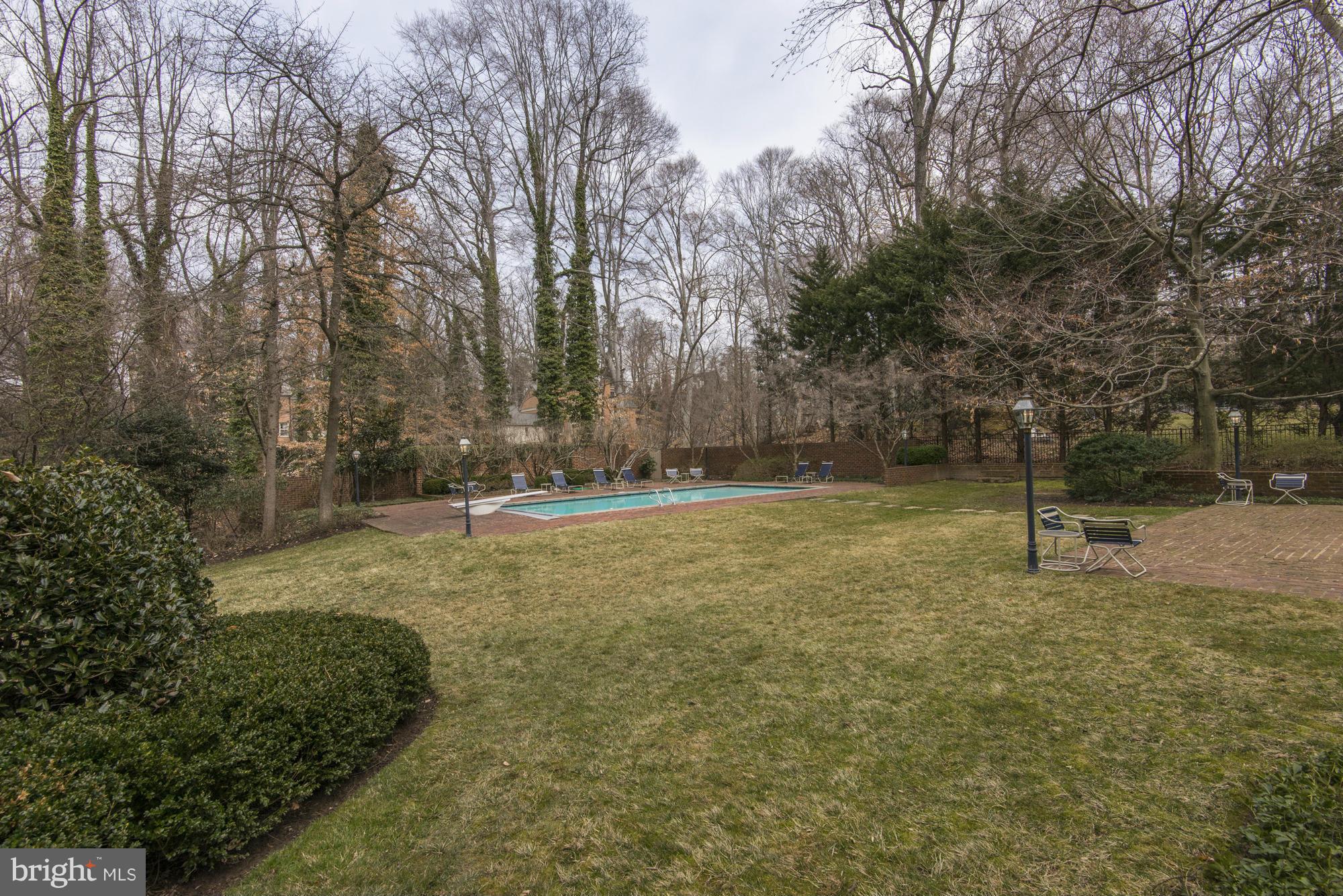 BURNING TREE - Residential