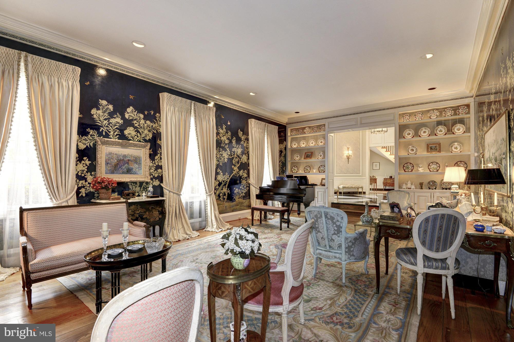 BURNING TREE - Residential