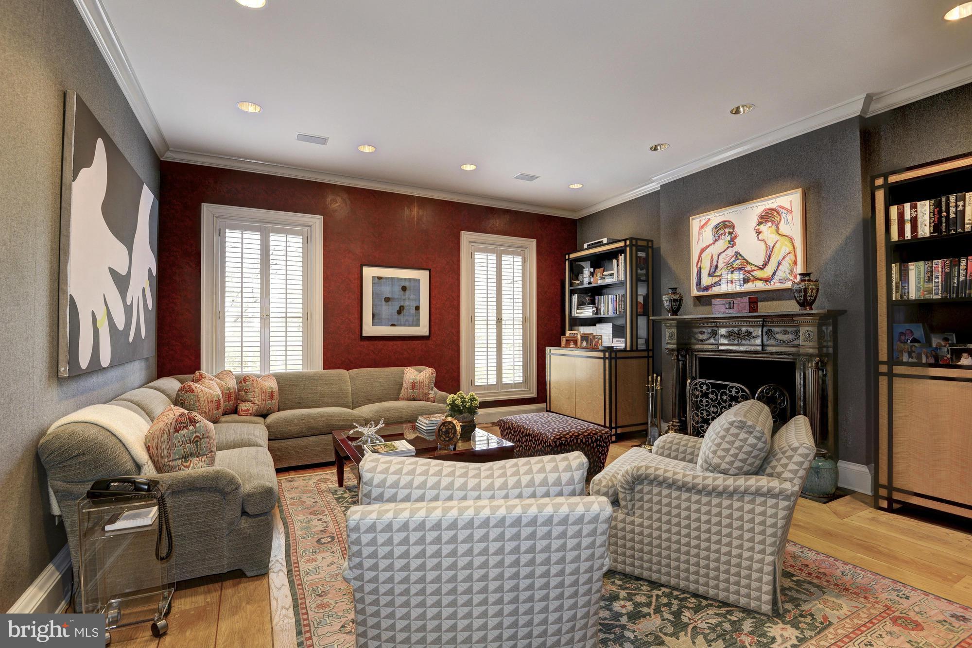 BURNING TREE - Residential