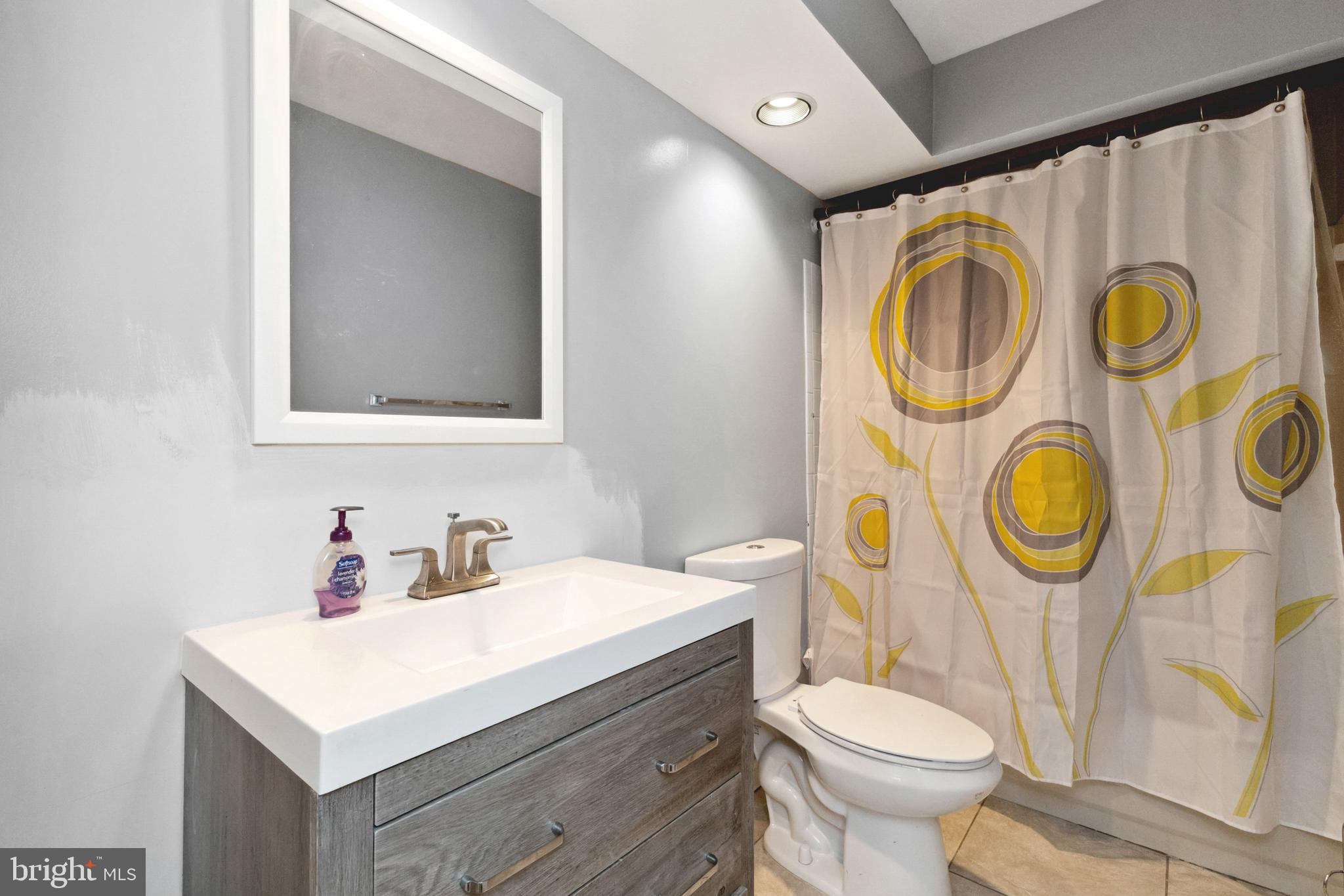 ROLLING BROOK - Residential