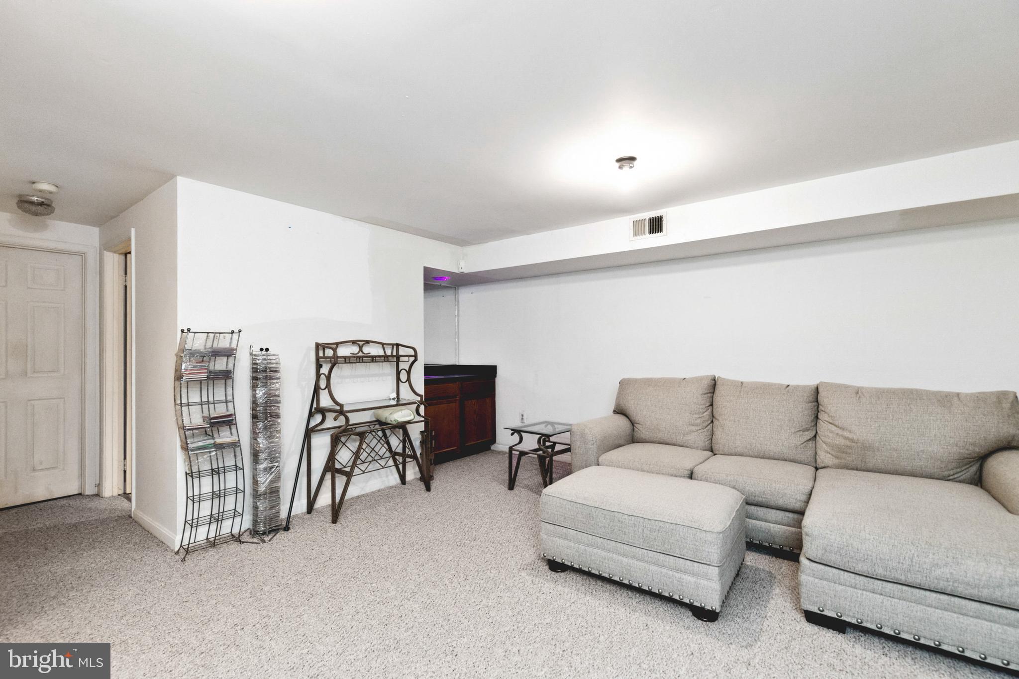 ROLLING BROOK - Residential