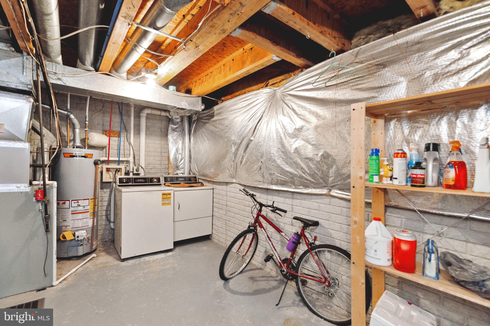 ROLLING BROOK - Residential