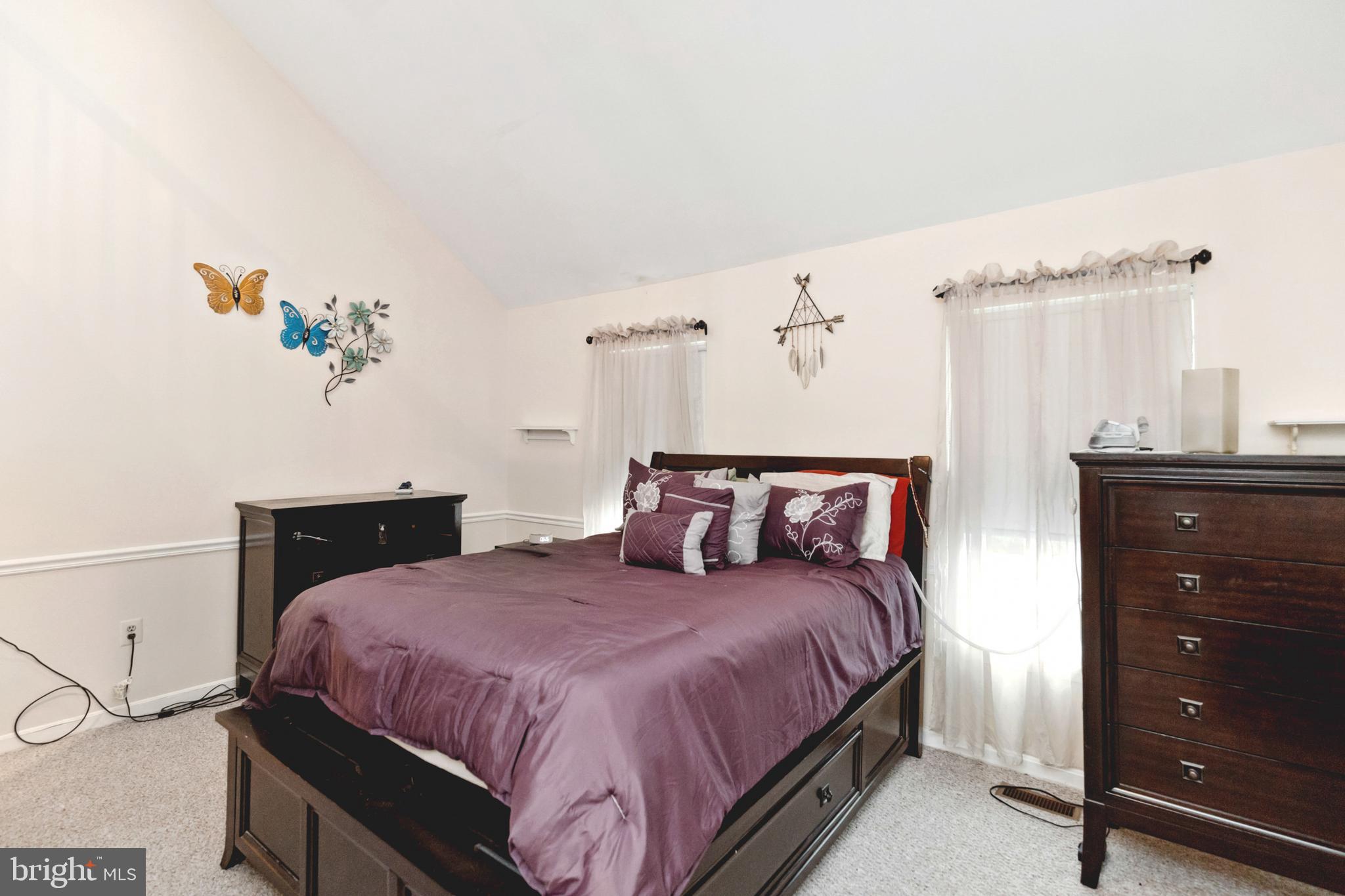 ROLLING BROOK - Residential