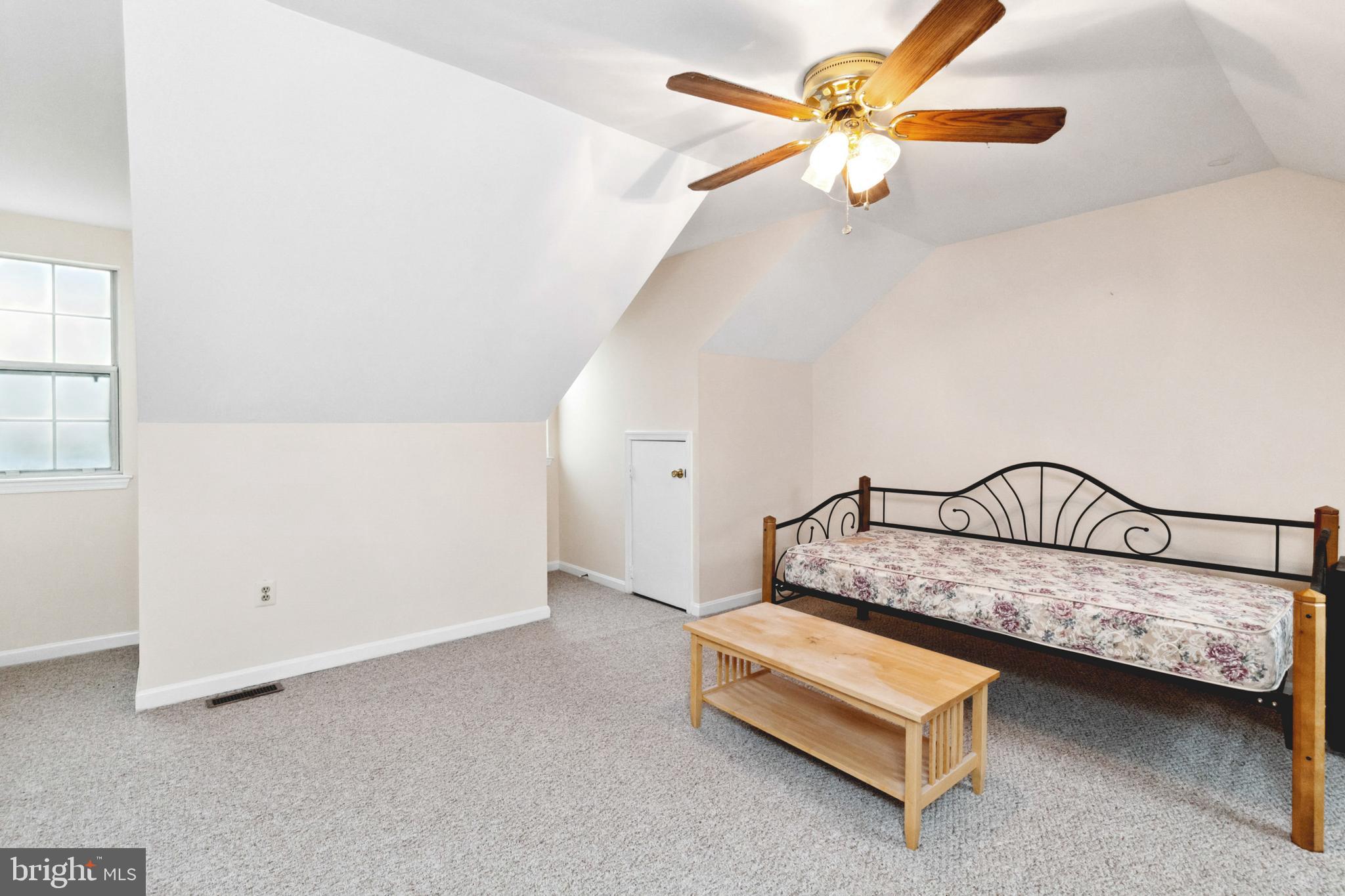 ROLLING BROOK - Residential