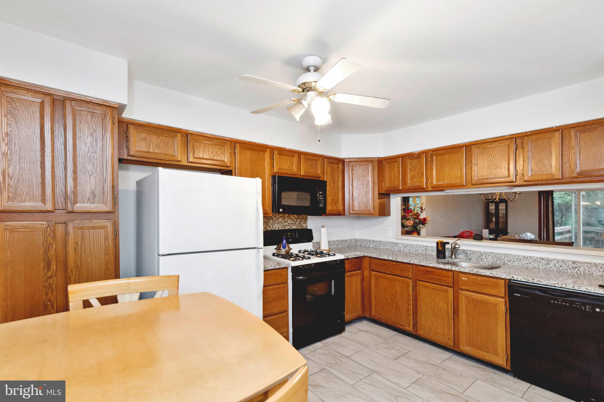 ROLLING BROOK - Residential