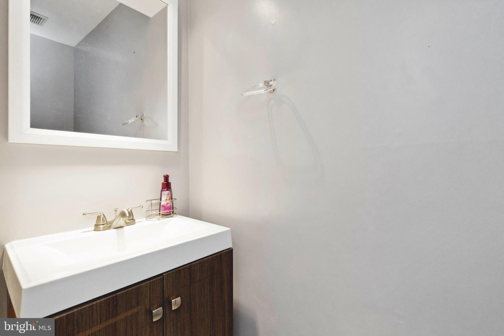 ROLLING BROOK - Residential