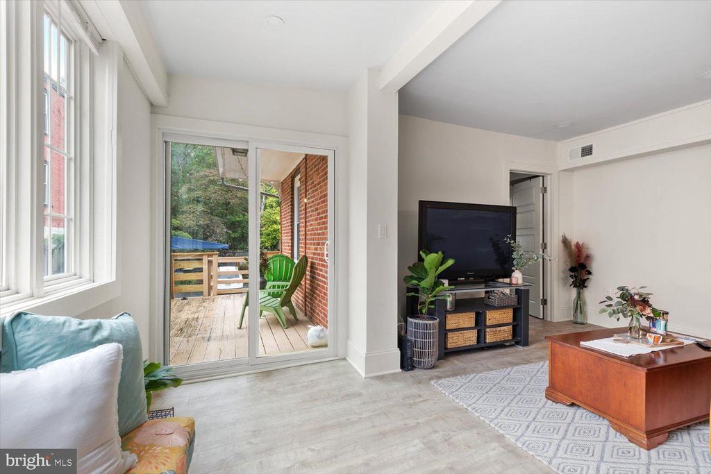 Photo of 415 W LEMON ST, LANCASTER, PA 17603 (MLS # PALA2025664)