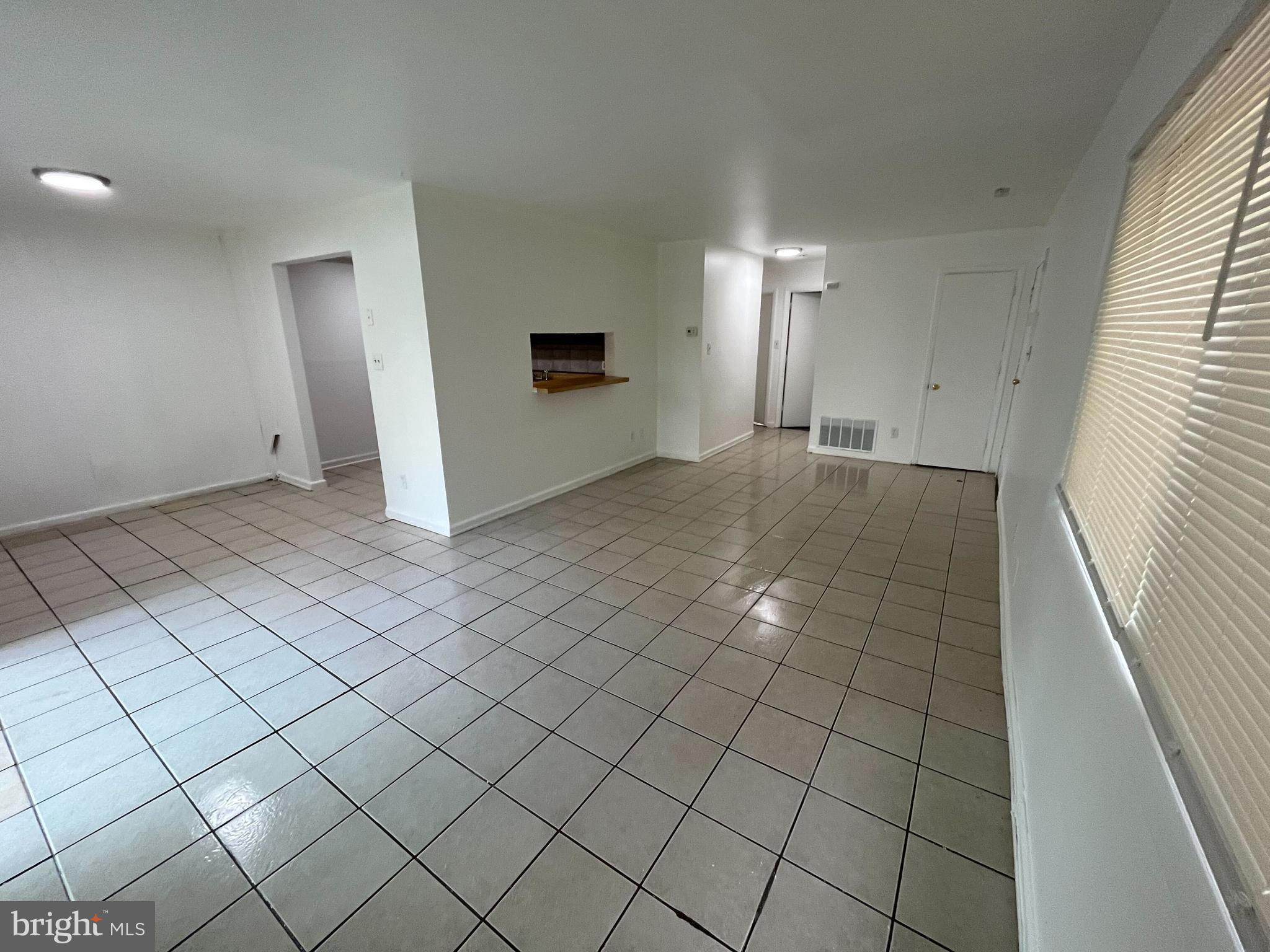 EDGEWATER VILLAGE - Residential Lease