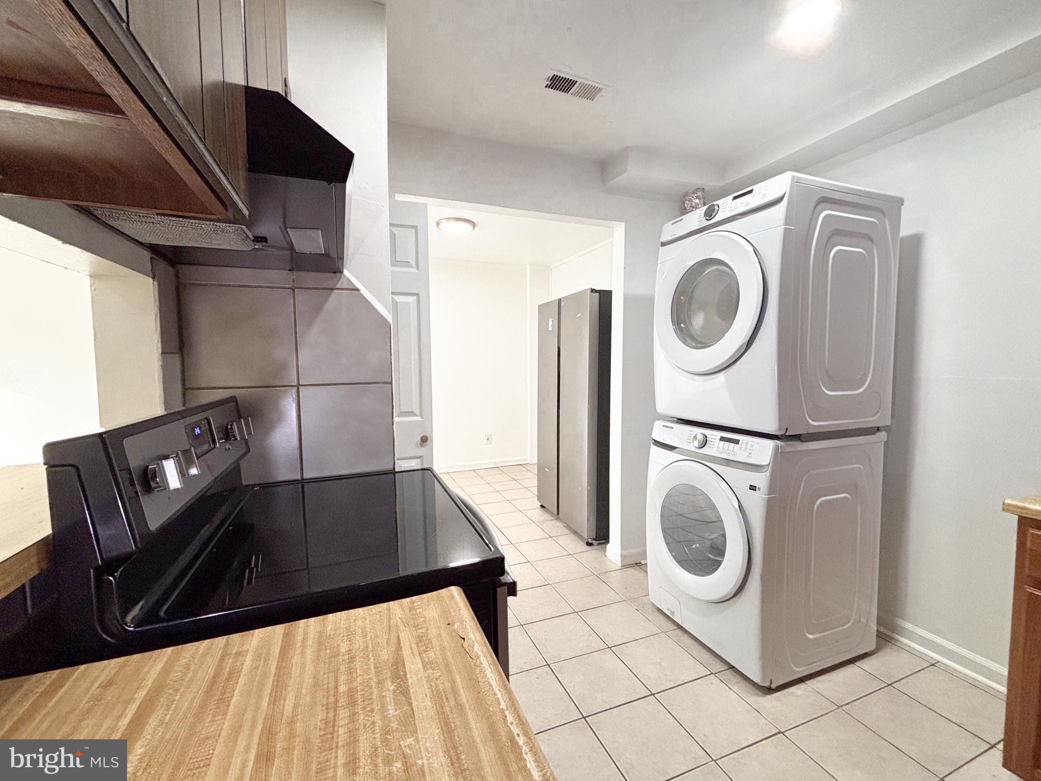 EDGEWATER VILLAGE - Residential Lease