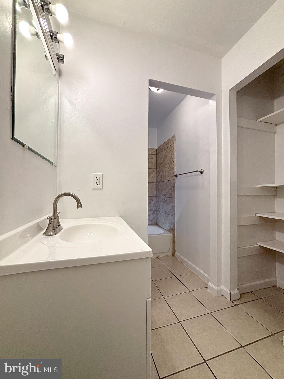 EDGEWATER VILLAGE - Residential Lease