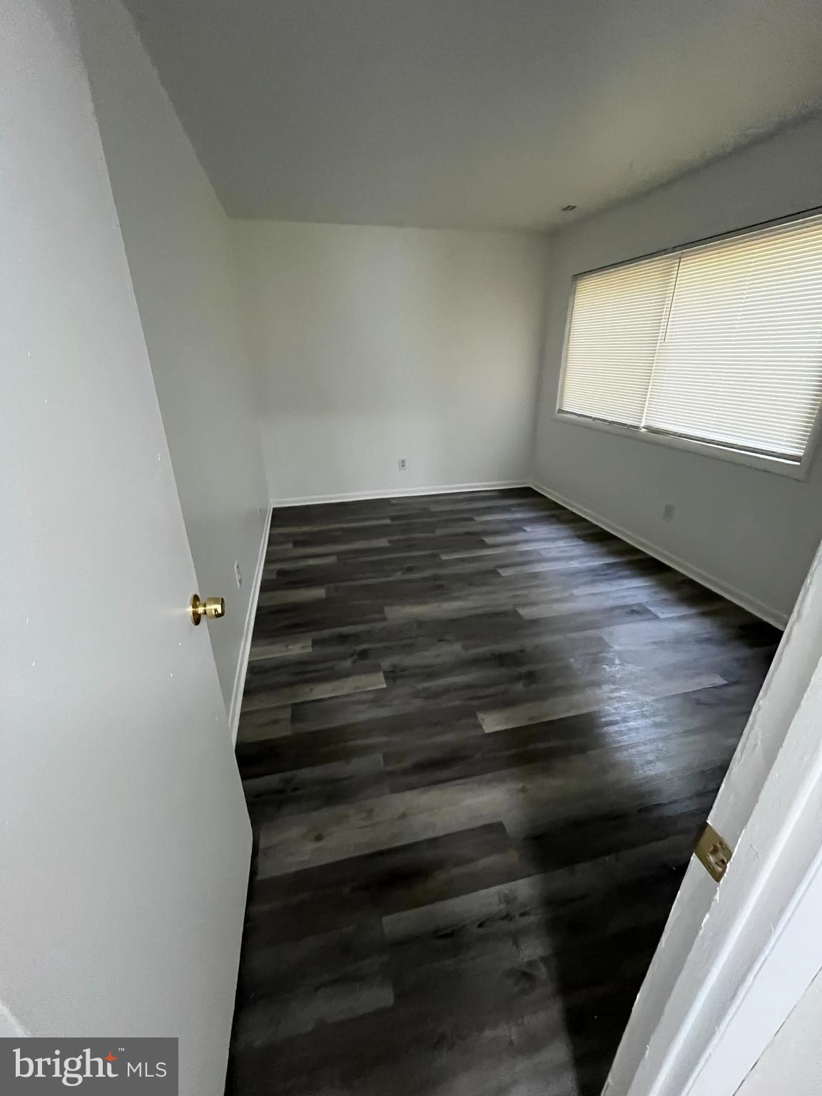 EDGEWATER VILLAGE - Residential Lease