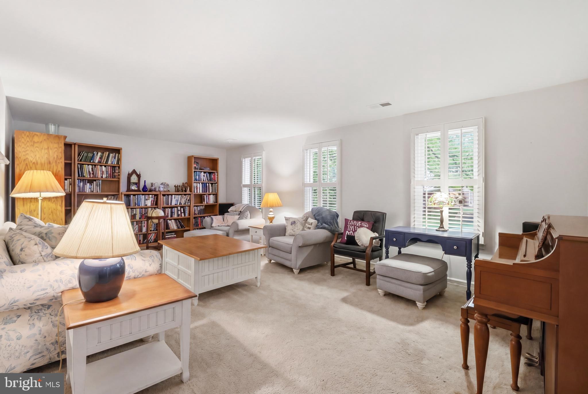 CANTERBURY WOODS - Residential