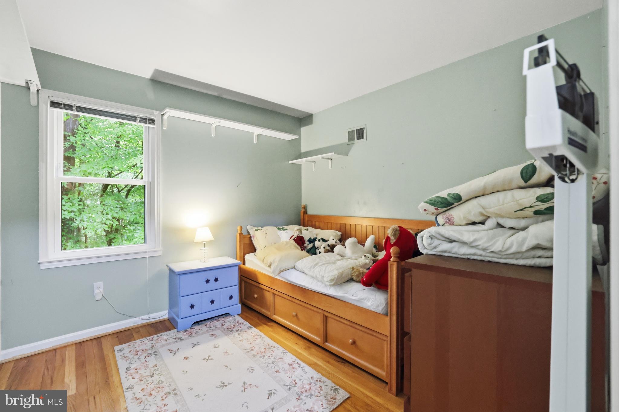 CANTERBURY WOODS - Residential