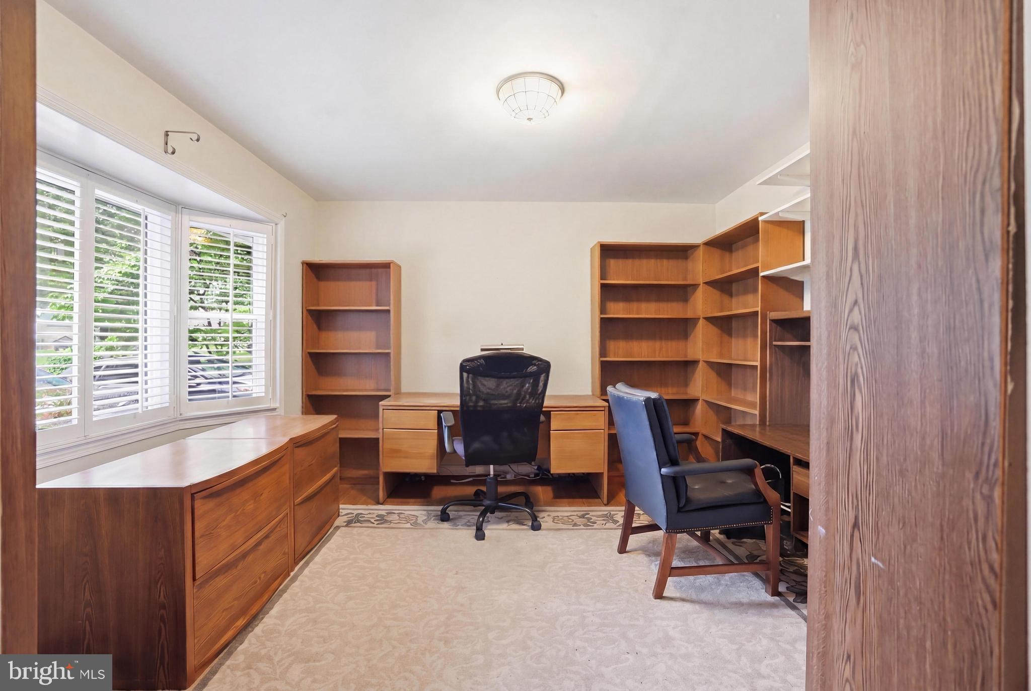 CANTERBURY WOODS - Residential