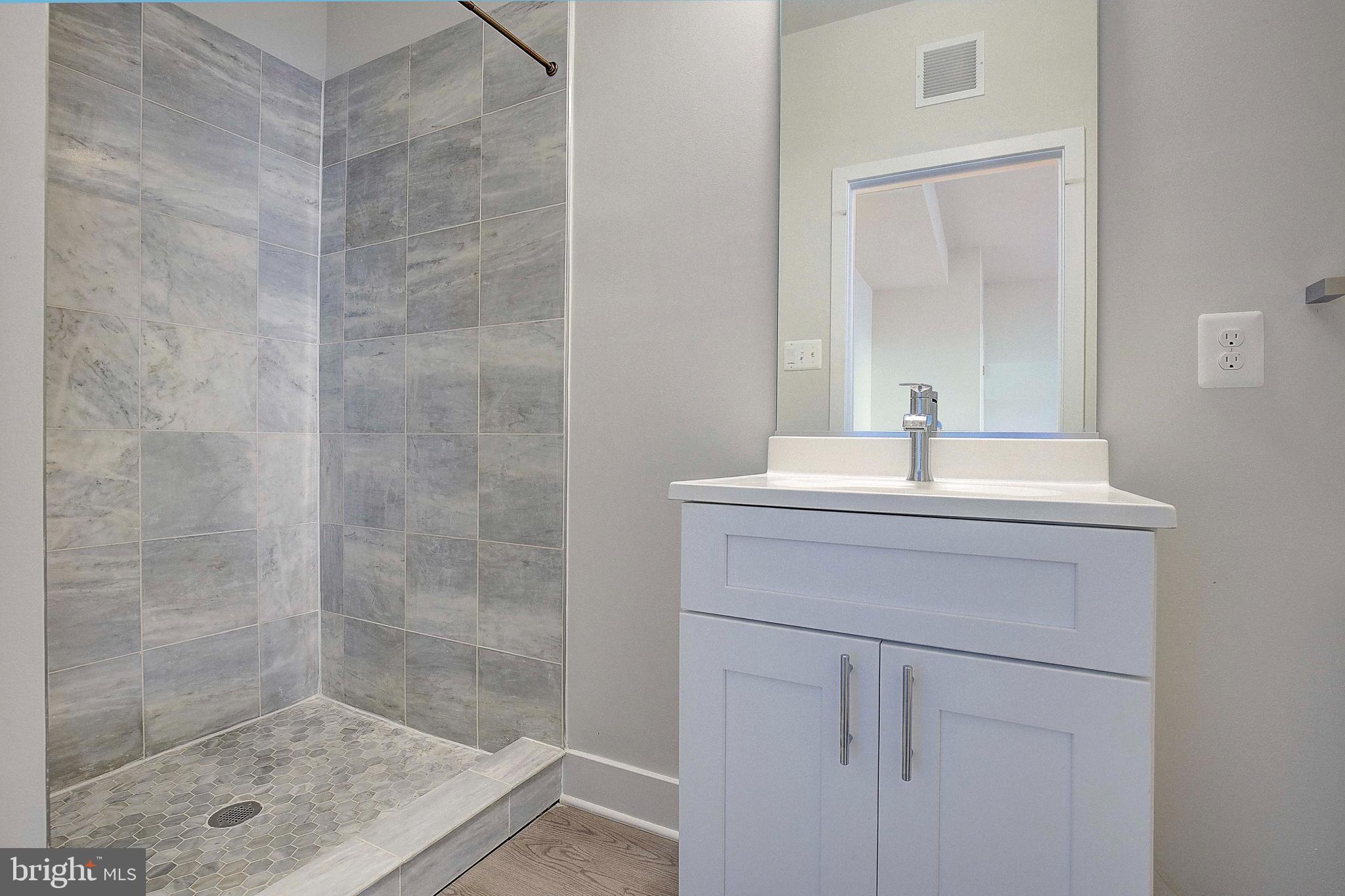 COHANSEY COURTS - Residential