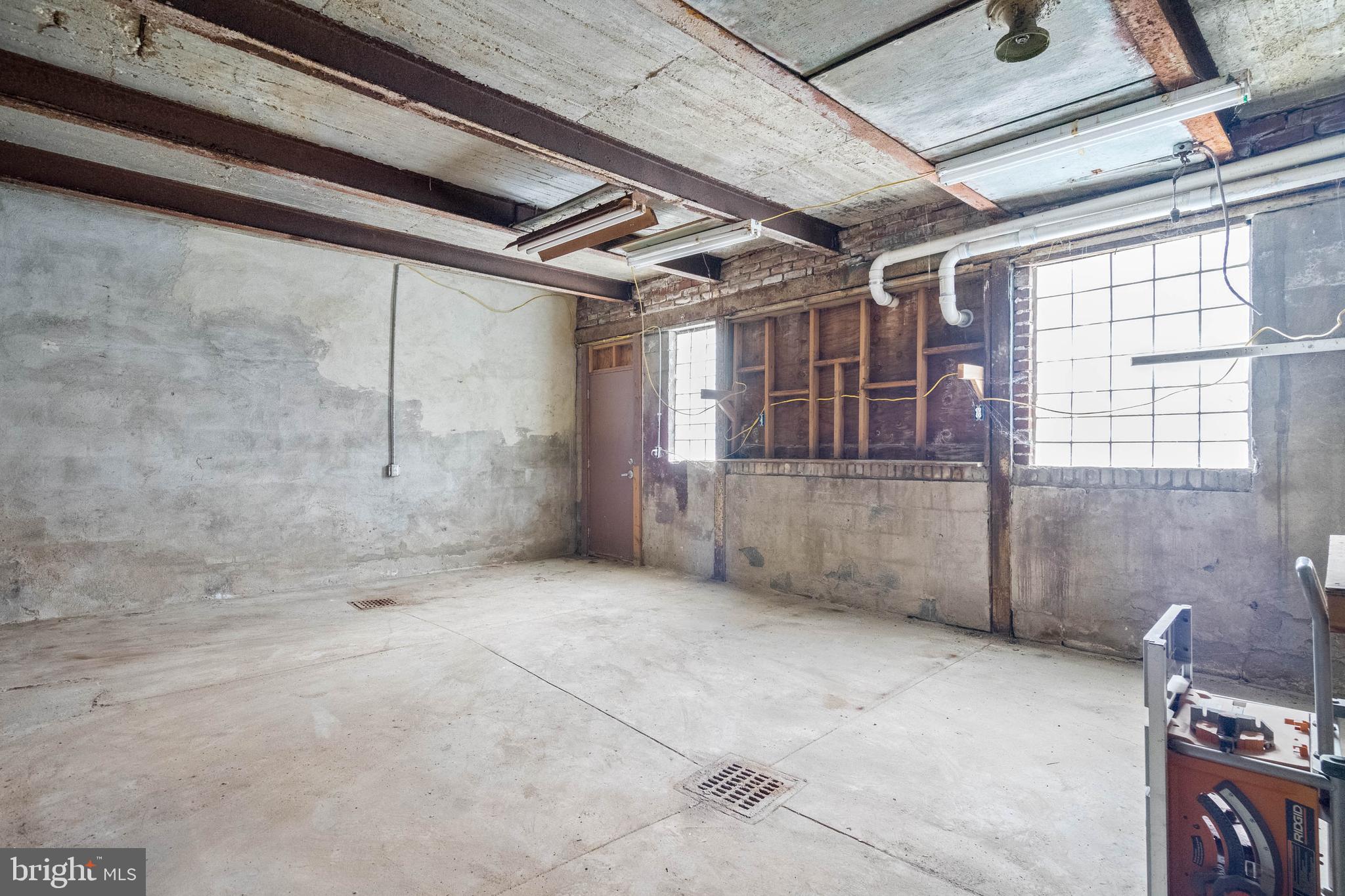 GRADUATE HOSPITAL - Residential Income