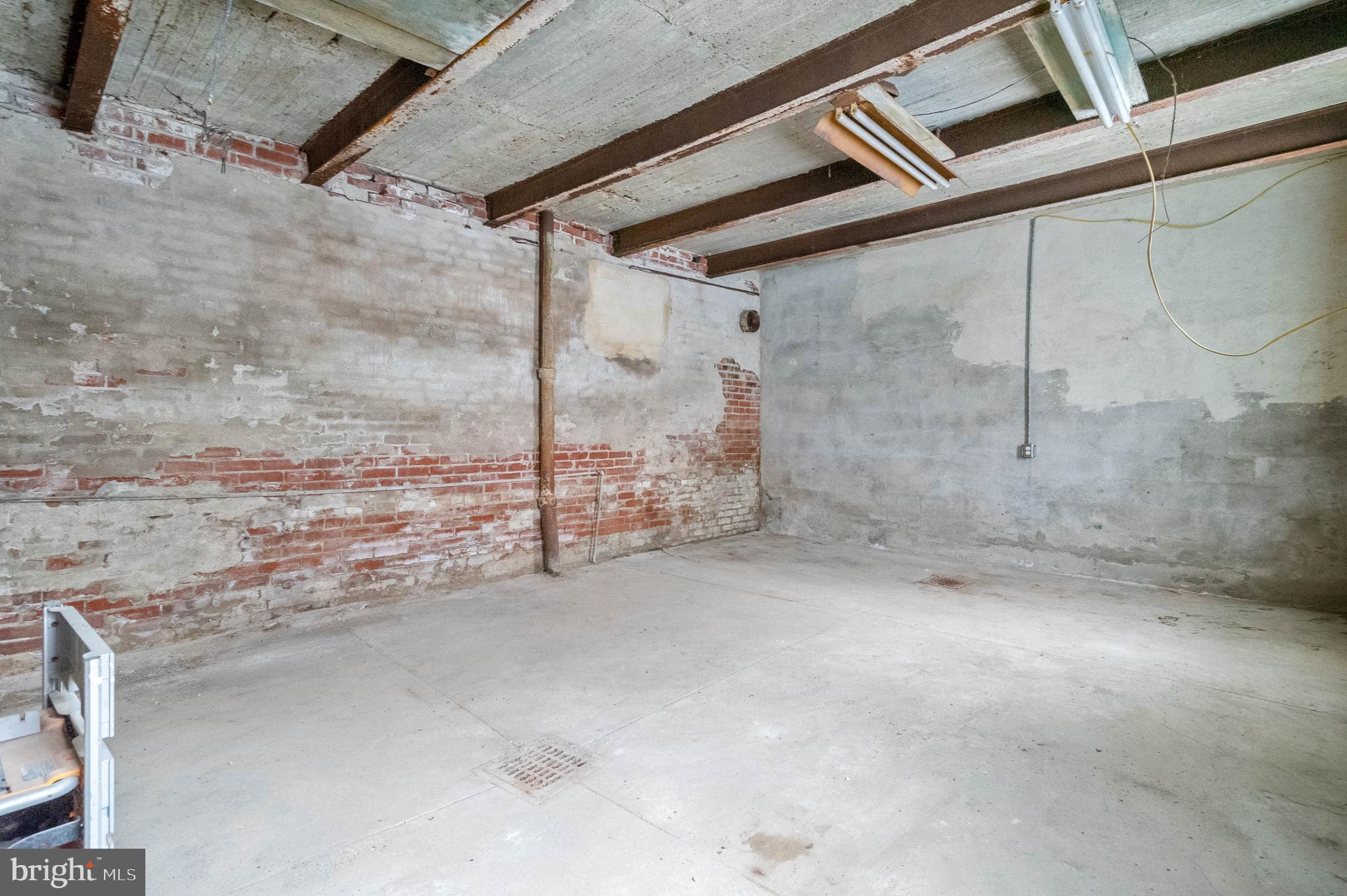 GRADUATE HOSPITAL - Residential Income